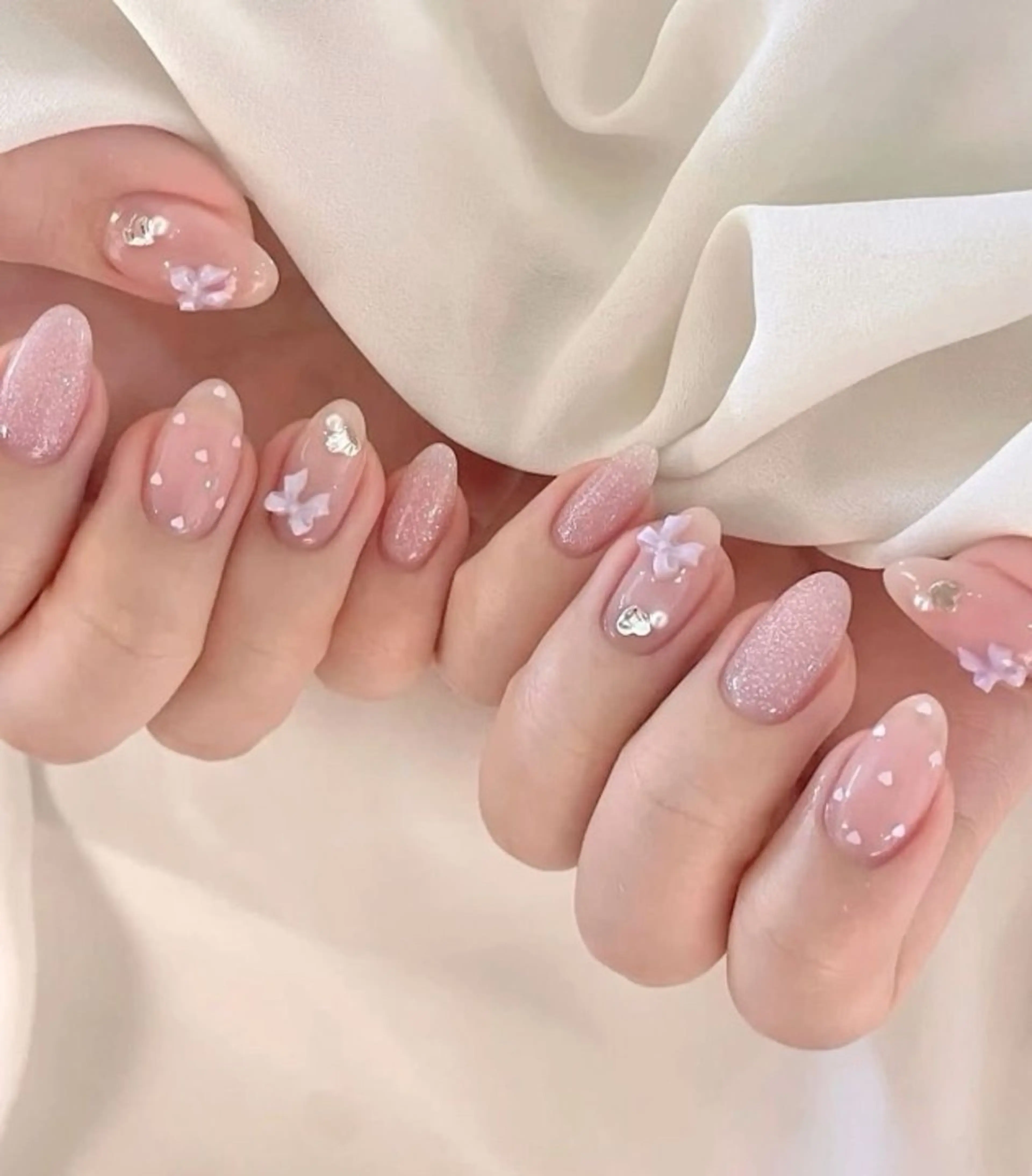 カラー グラデーションカラー ピンクカラー ハンドネイル AIN Nailのネイルデザイン