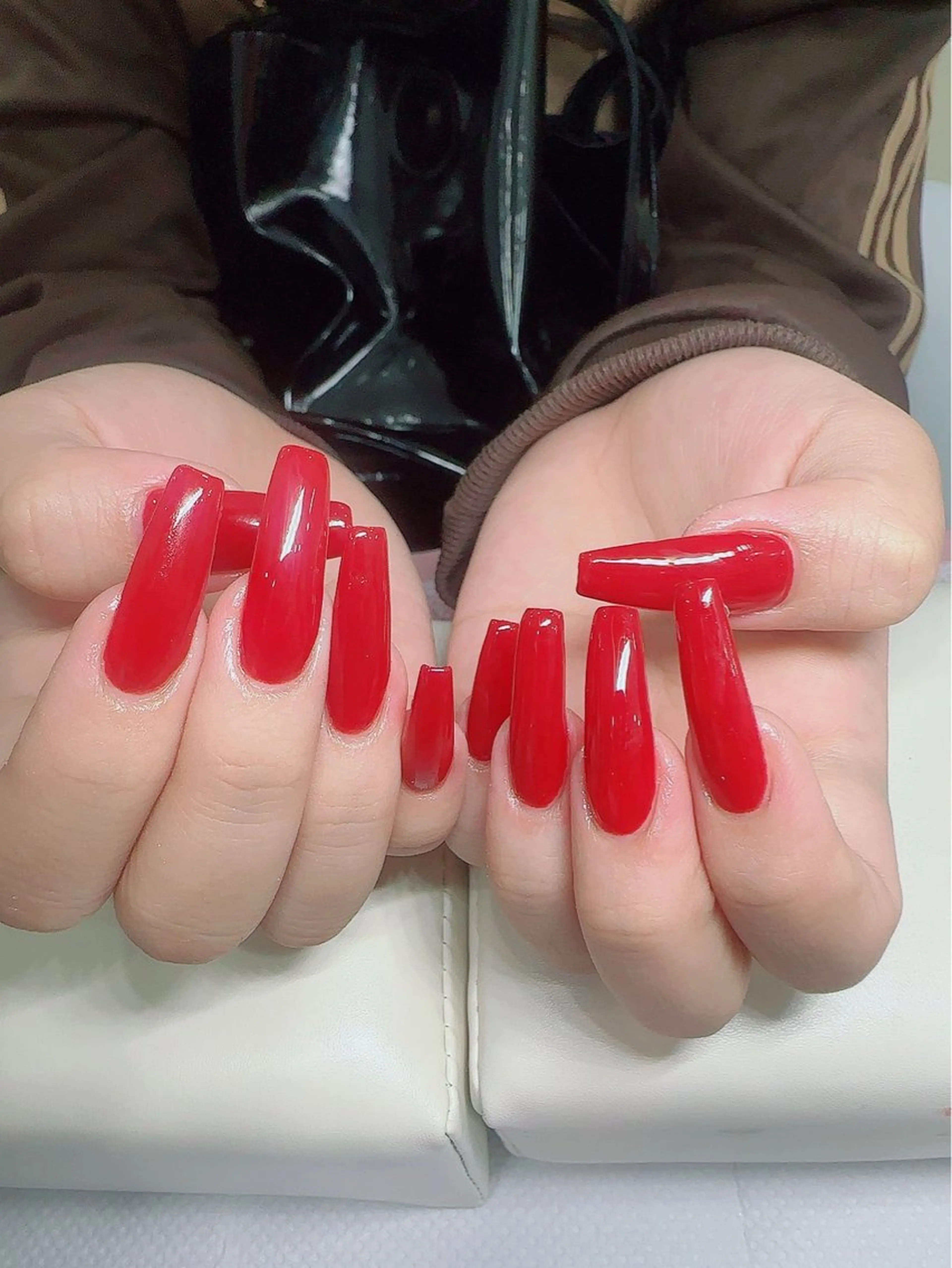 ネイル 長さ出し ワンカラーネイル ネイルチップ Le'a シズカのネイルデザイン