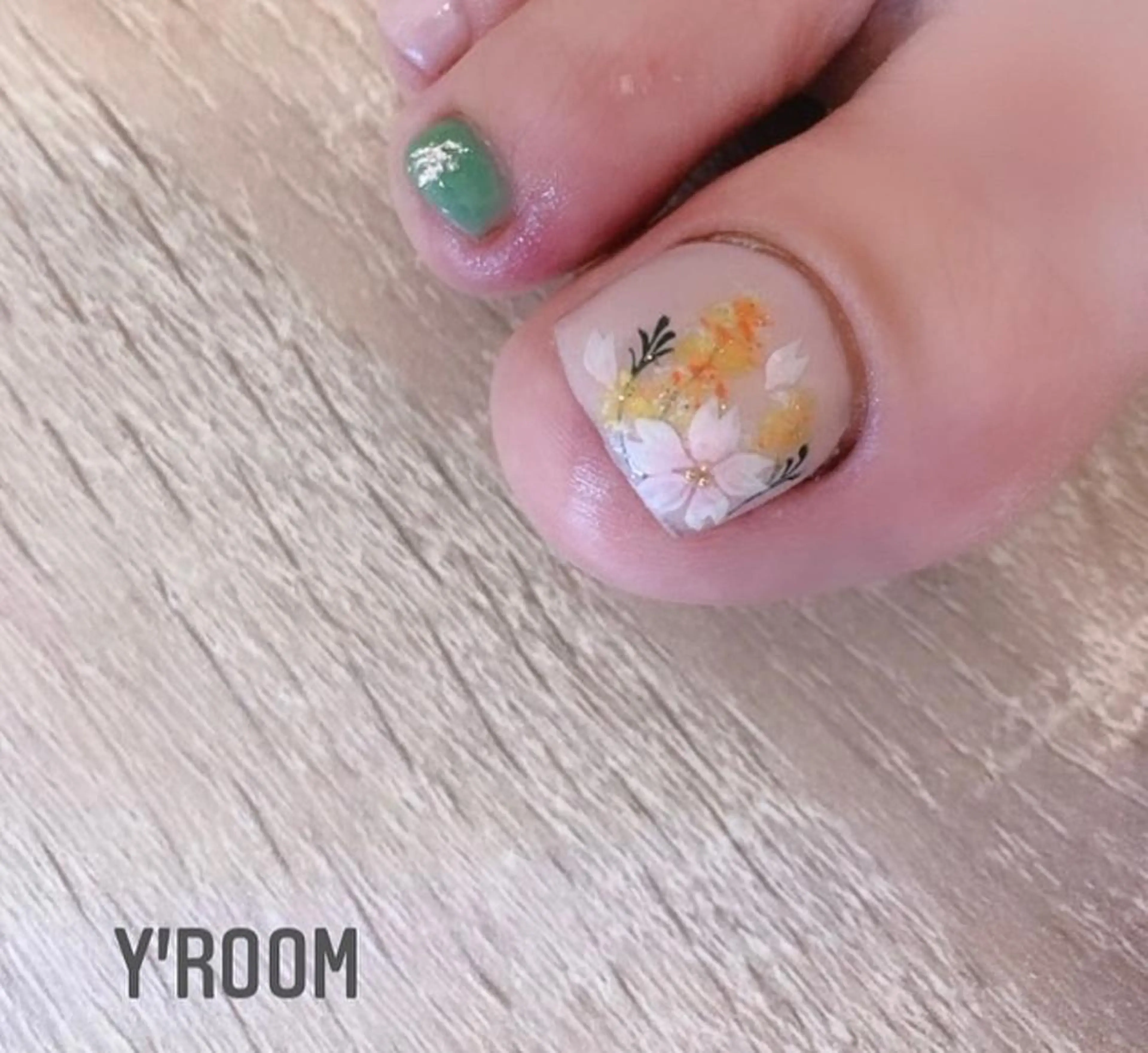 ネイル オーロラネイル 桜ネイル フラッシュネイル フットネイル ジェルネイル YUKA （ネイリスト）のネイルデザイン