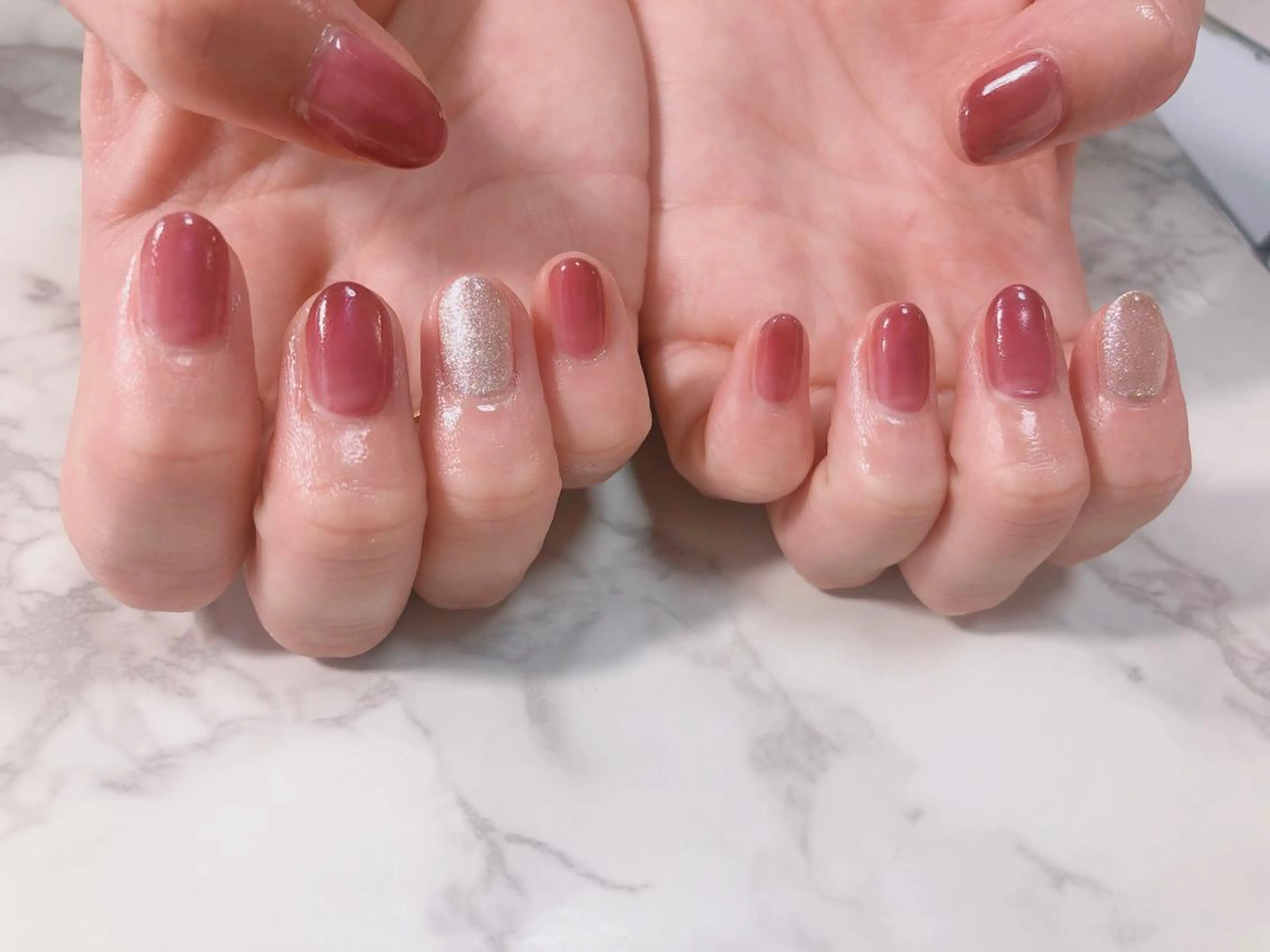 ネイル ジェルネイル Regaro i.sのネイルデザイン