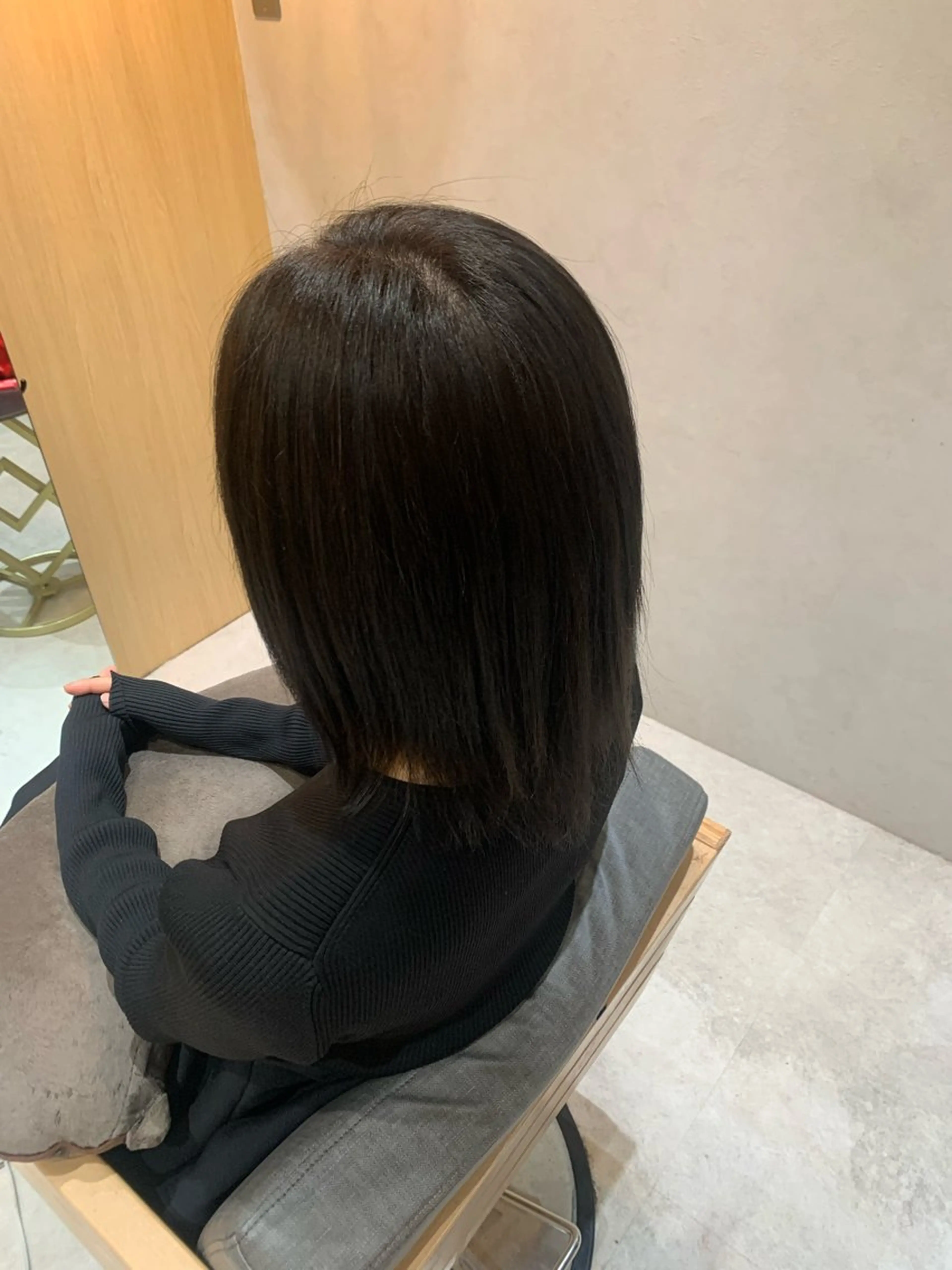 ミディアム ヘアカラー 本多 永佳のヘアスタイル