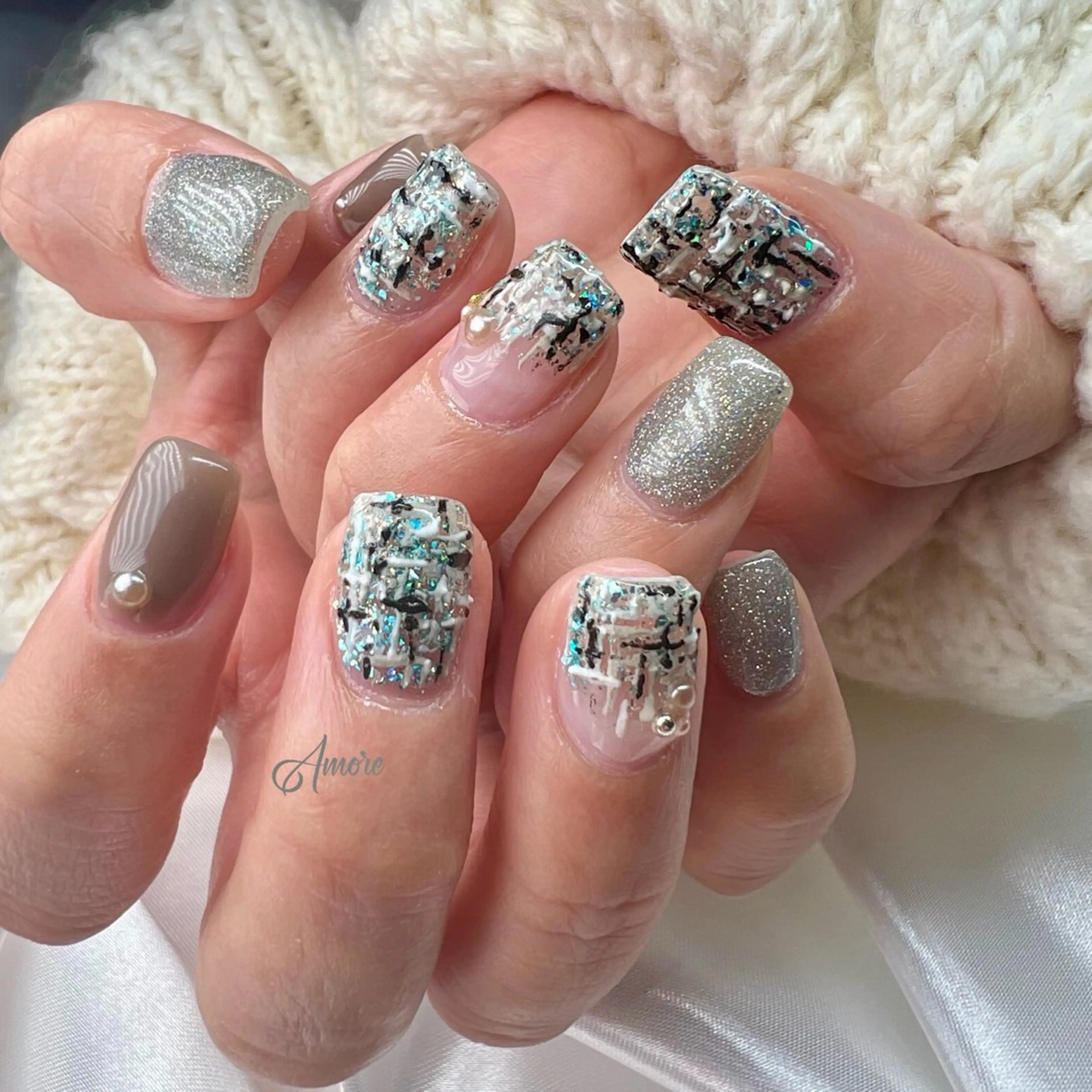 ネイル ジェルネイル キラキラネイル 韓国ネイル パラジェル 冬ネイル You kyehwaのネイルデザイン