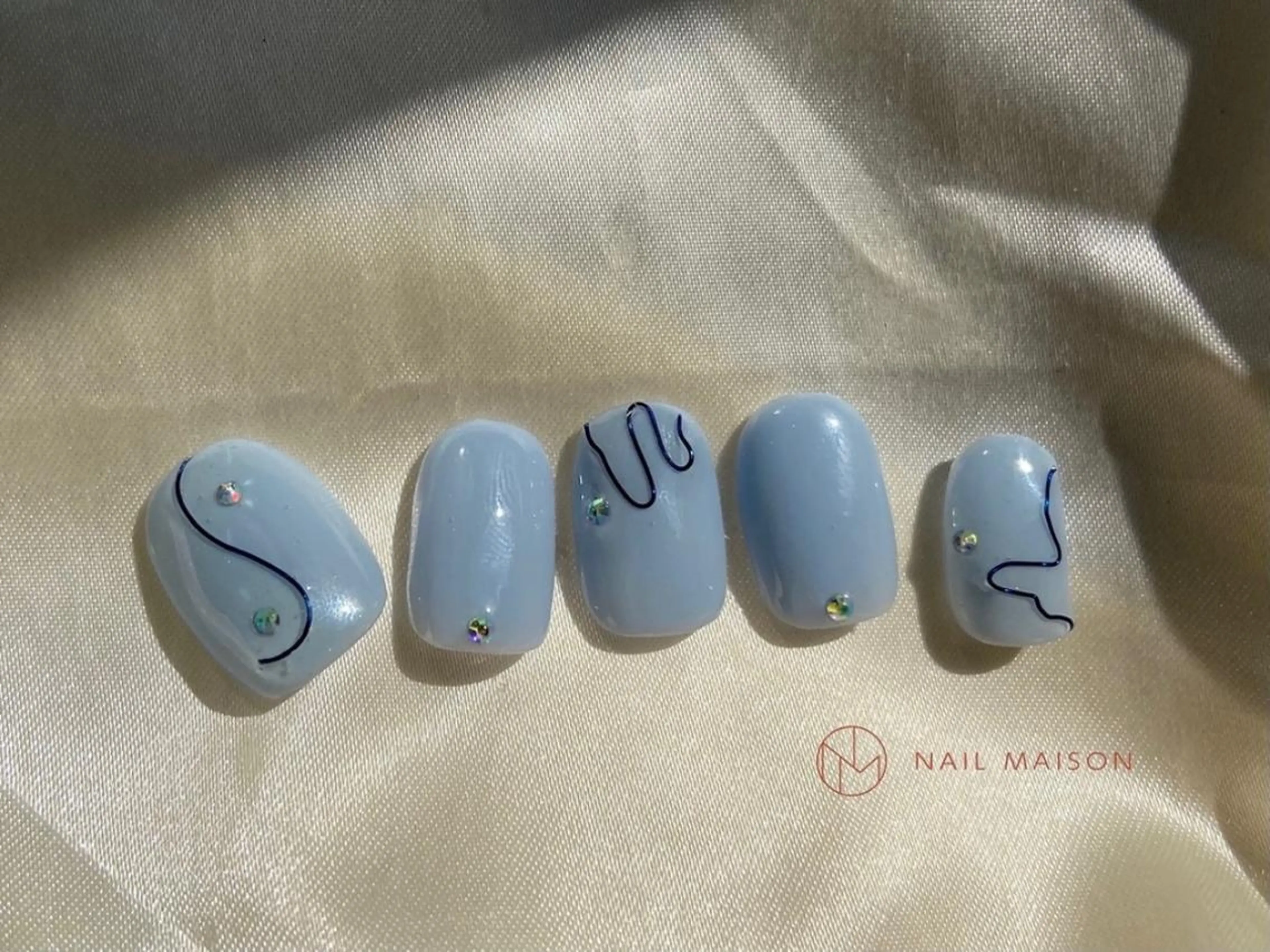 ネイル T RIRIKAのネイルデザイン