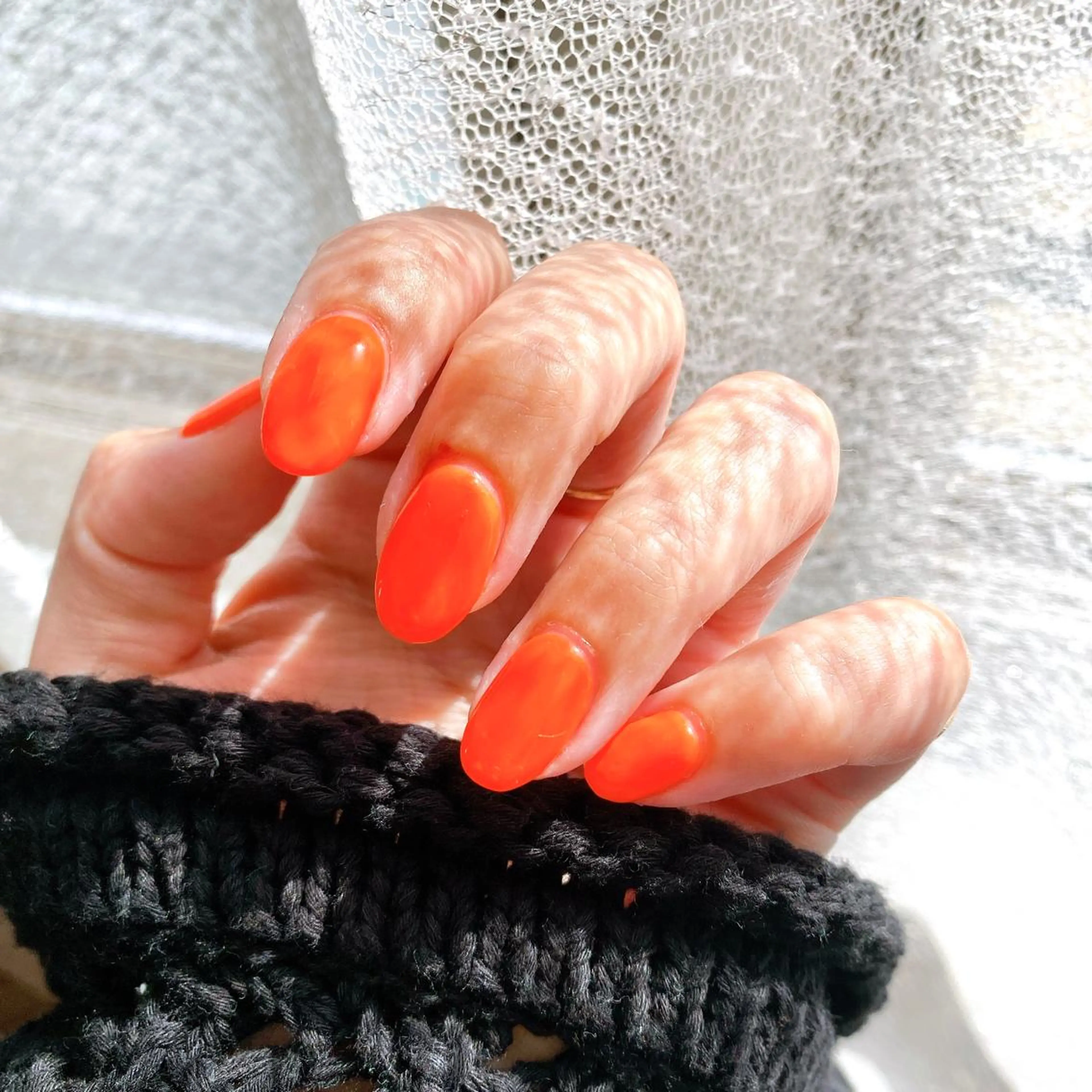 ネイル ワンカラーネイル オレンジ シンプルネイル 春ネイル nailist SAYAのネイルデザイン