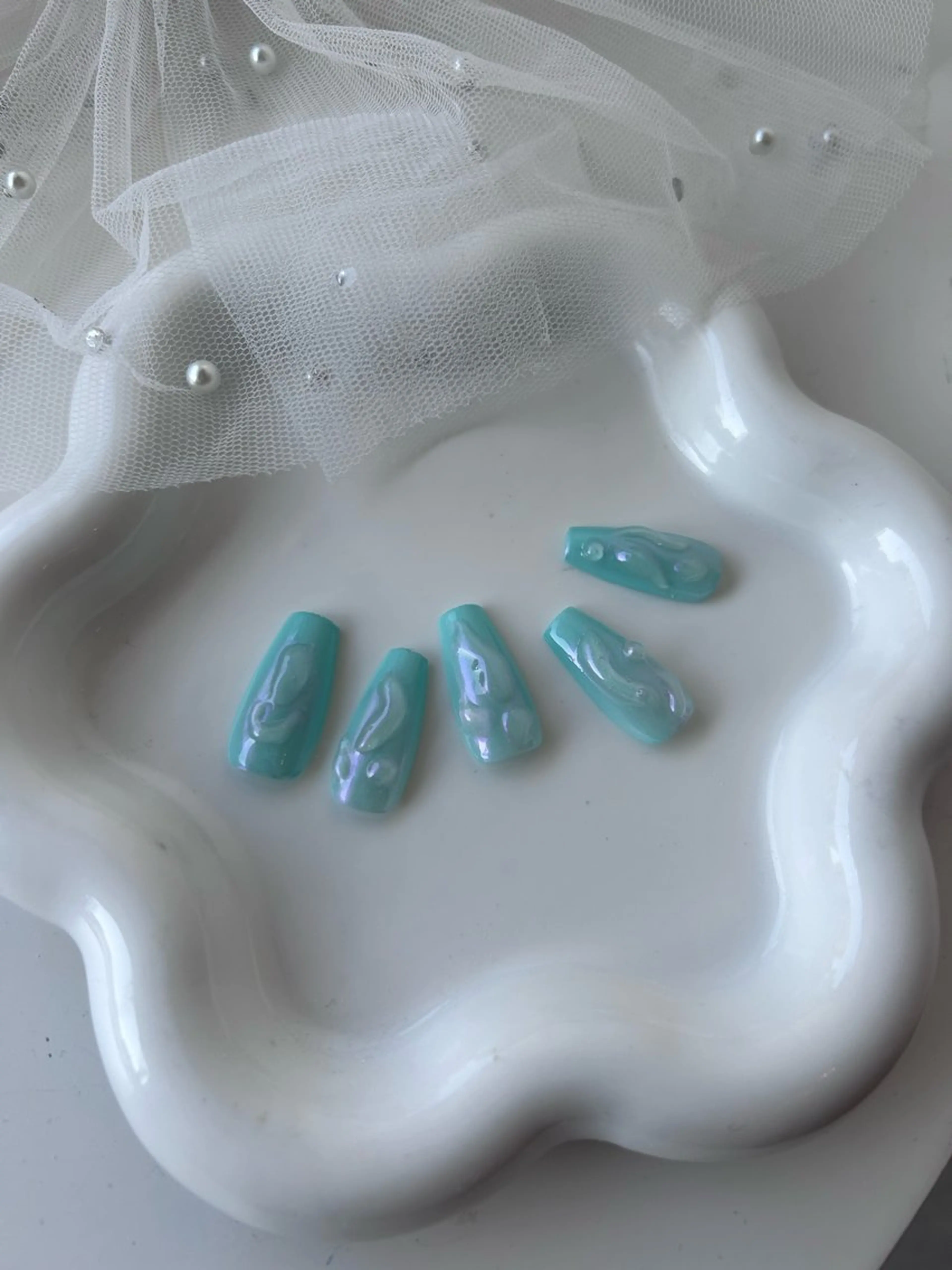 ネイル アートネイル オーロラネイル ワンカラーネイル ぷっくりネイル ストーンネイル vante yudukiのネイルデザイン