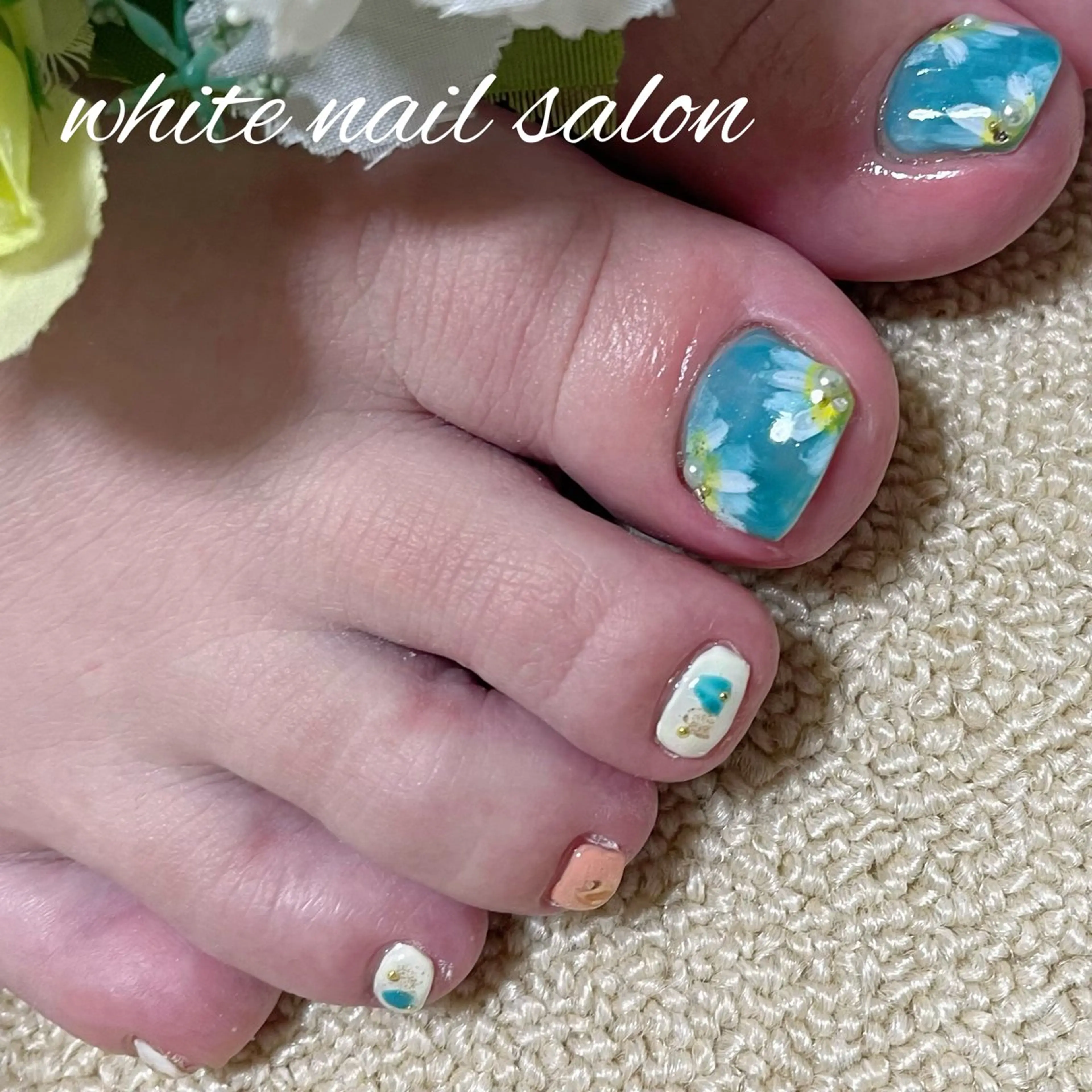 ネイル フットネイル white nail salonのネイルデザイン