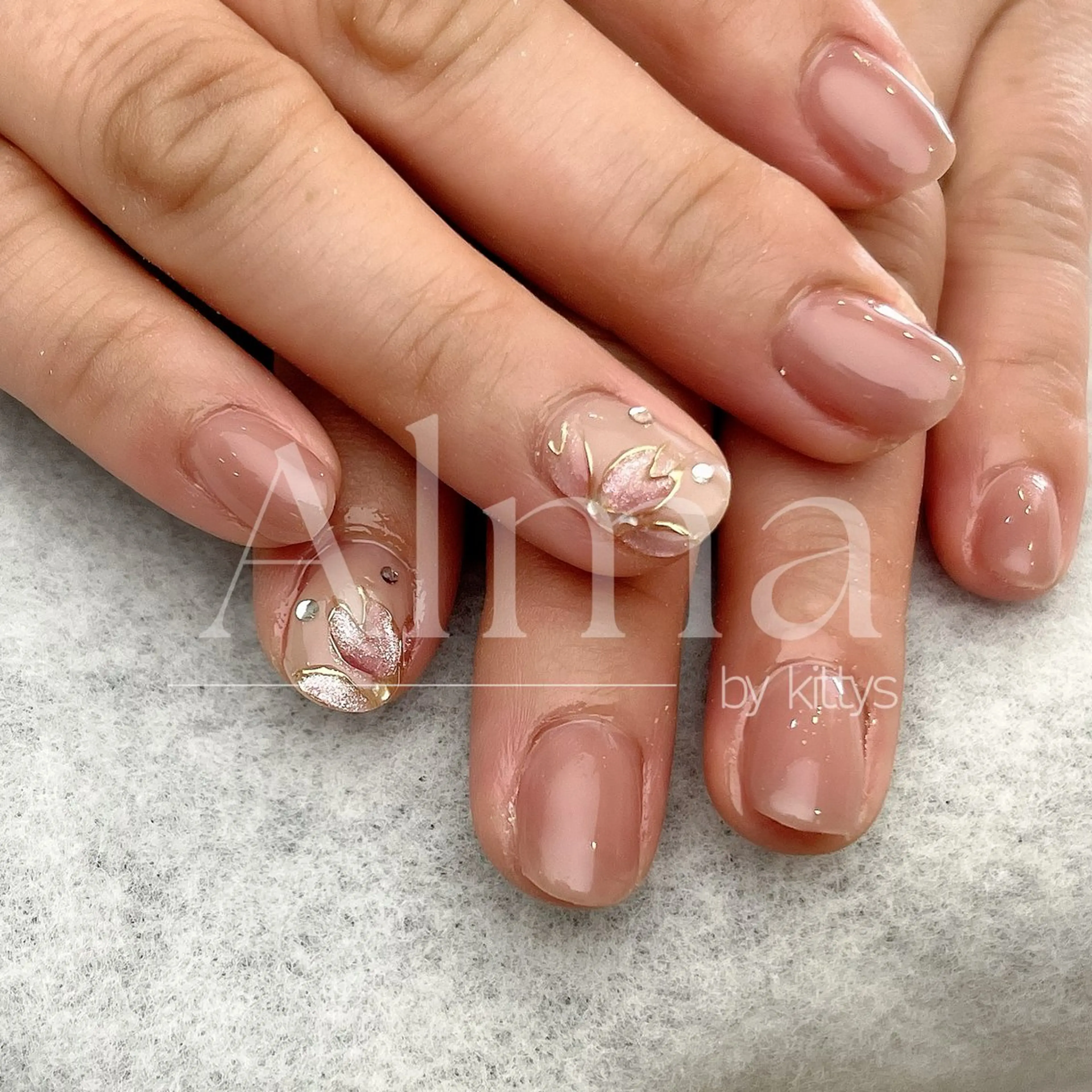 ネイル 桜ネイル ぷっくりネイル ハンドネイル Alma chitoseのネイルデザイン