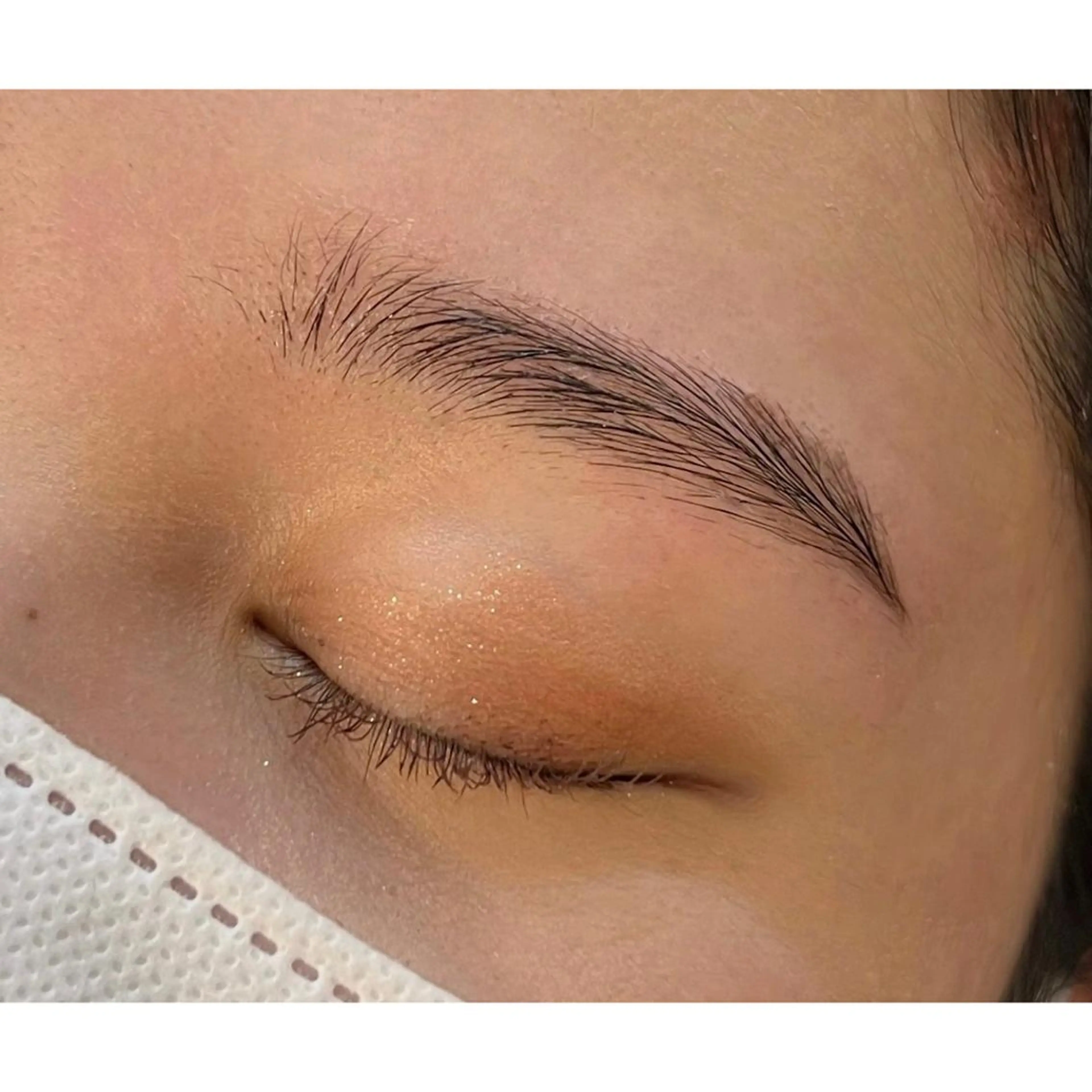 アイブロウ 松本 彩良のマツエク・マツパデザイン