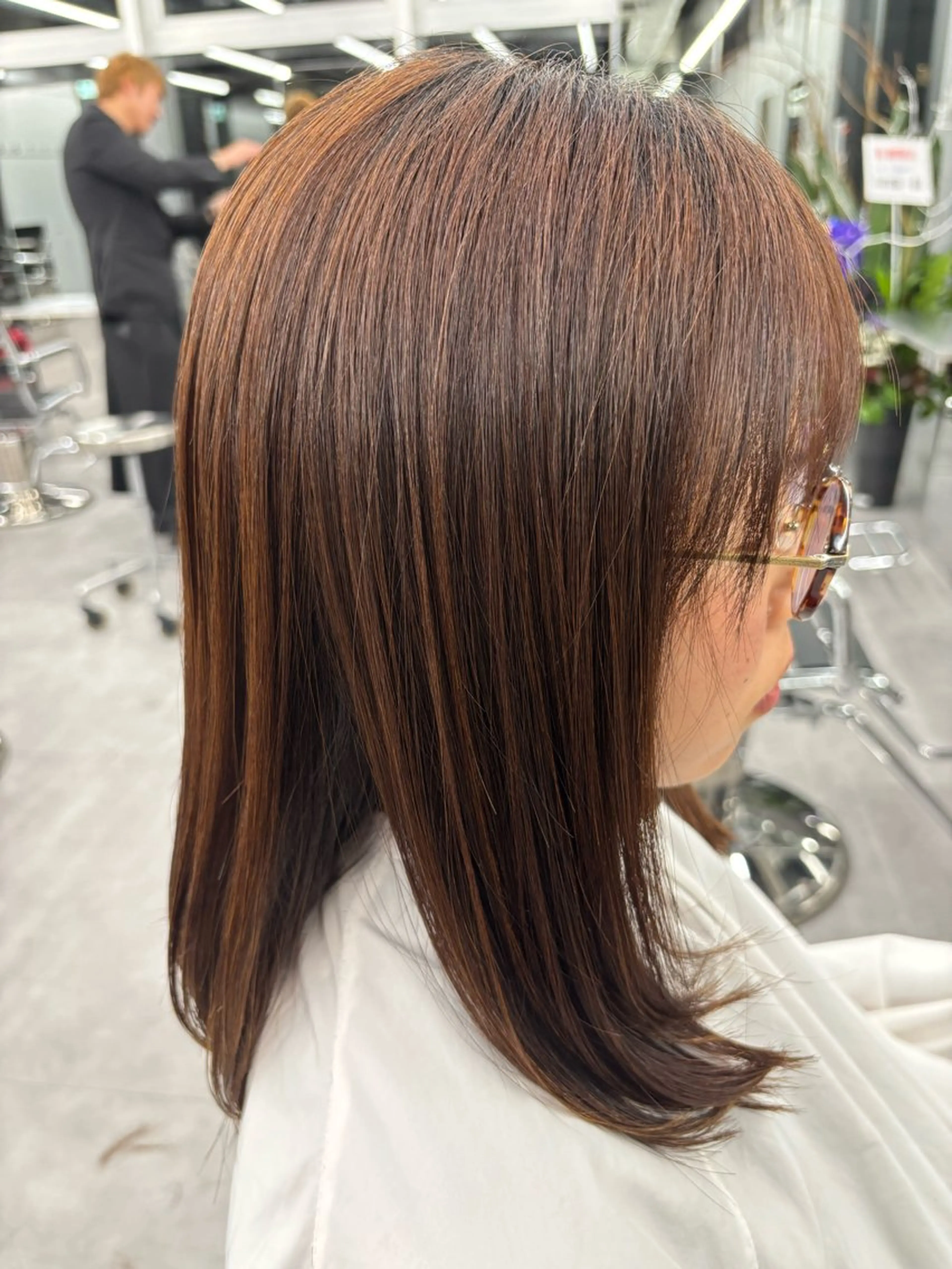 ミディアム 佐藤 莉子のヘアスタイル