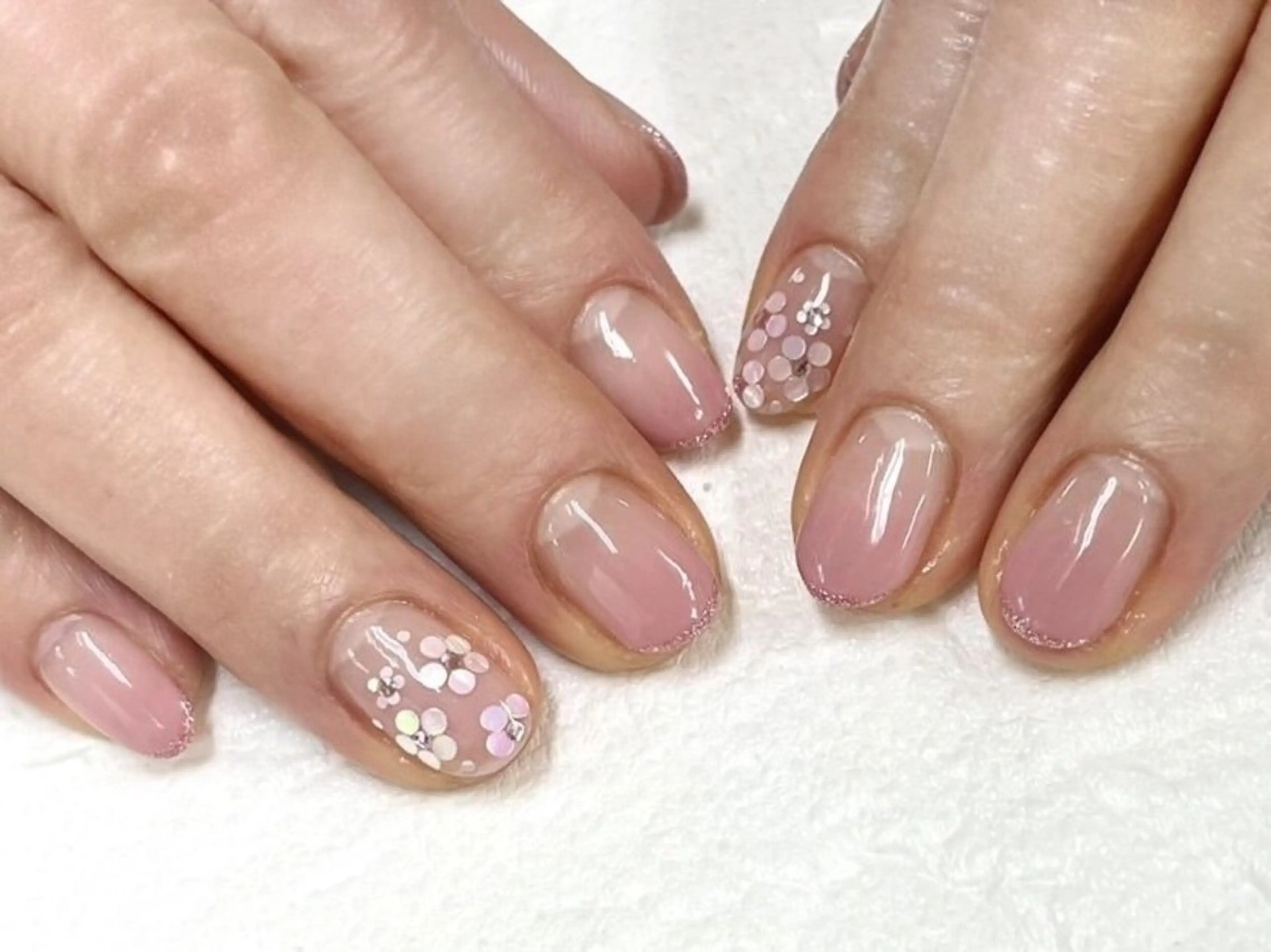 ネイル フラワーネイル eclat BEAUTY NAIL SALON　枚方市駅前店所属・松本 ひとみのネイルデザイン