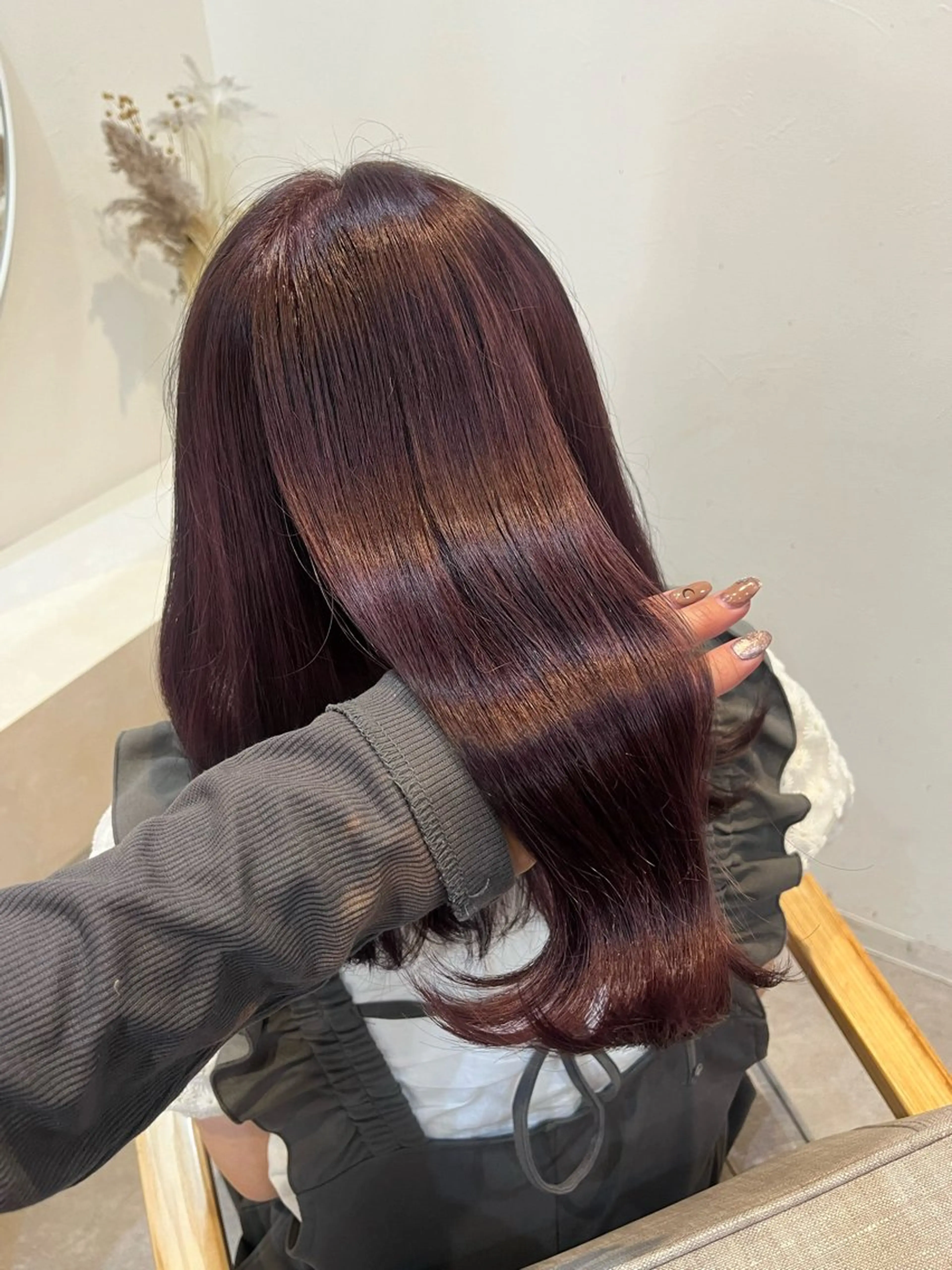 ミディアム カラー レッドカラー ヘアカラー トリートメント 🦋Yui🦋透明感 /ベージュ/Wカラーのヘアスタイル