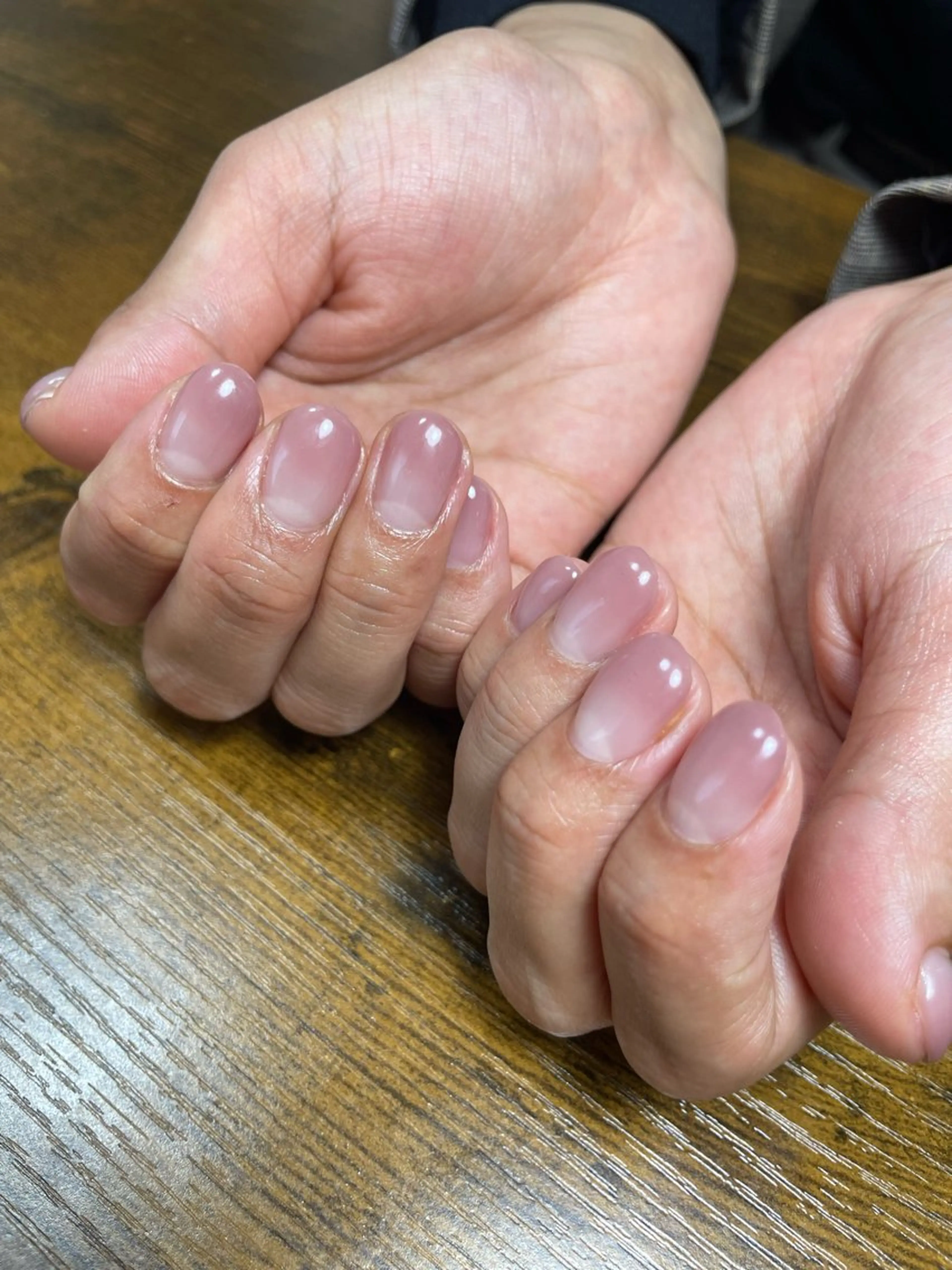 ネイル グラデーション ピンク プライベートサロン Nails uiのネイルデザイン
