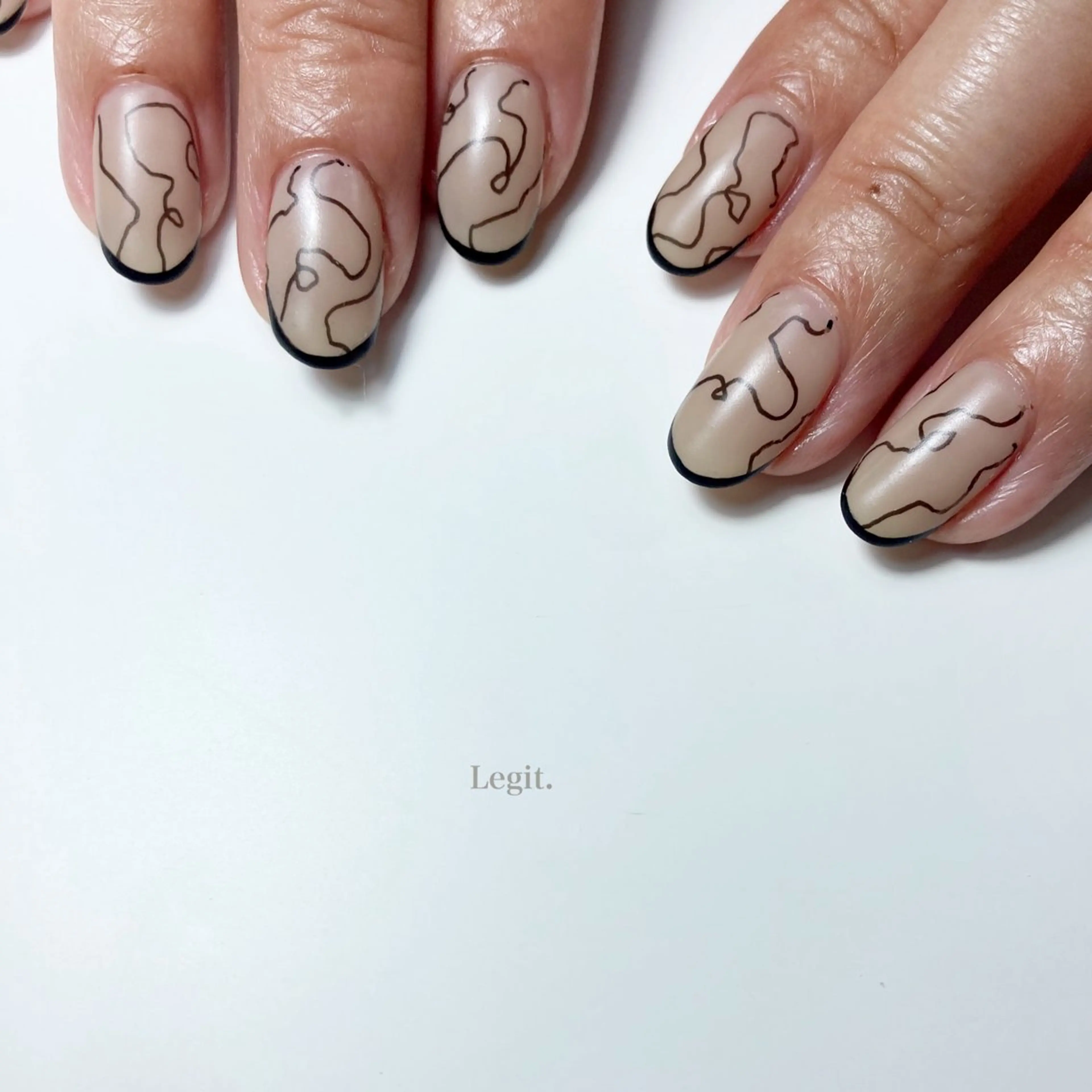 ネイル Legit nail salonのネイルデザイン