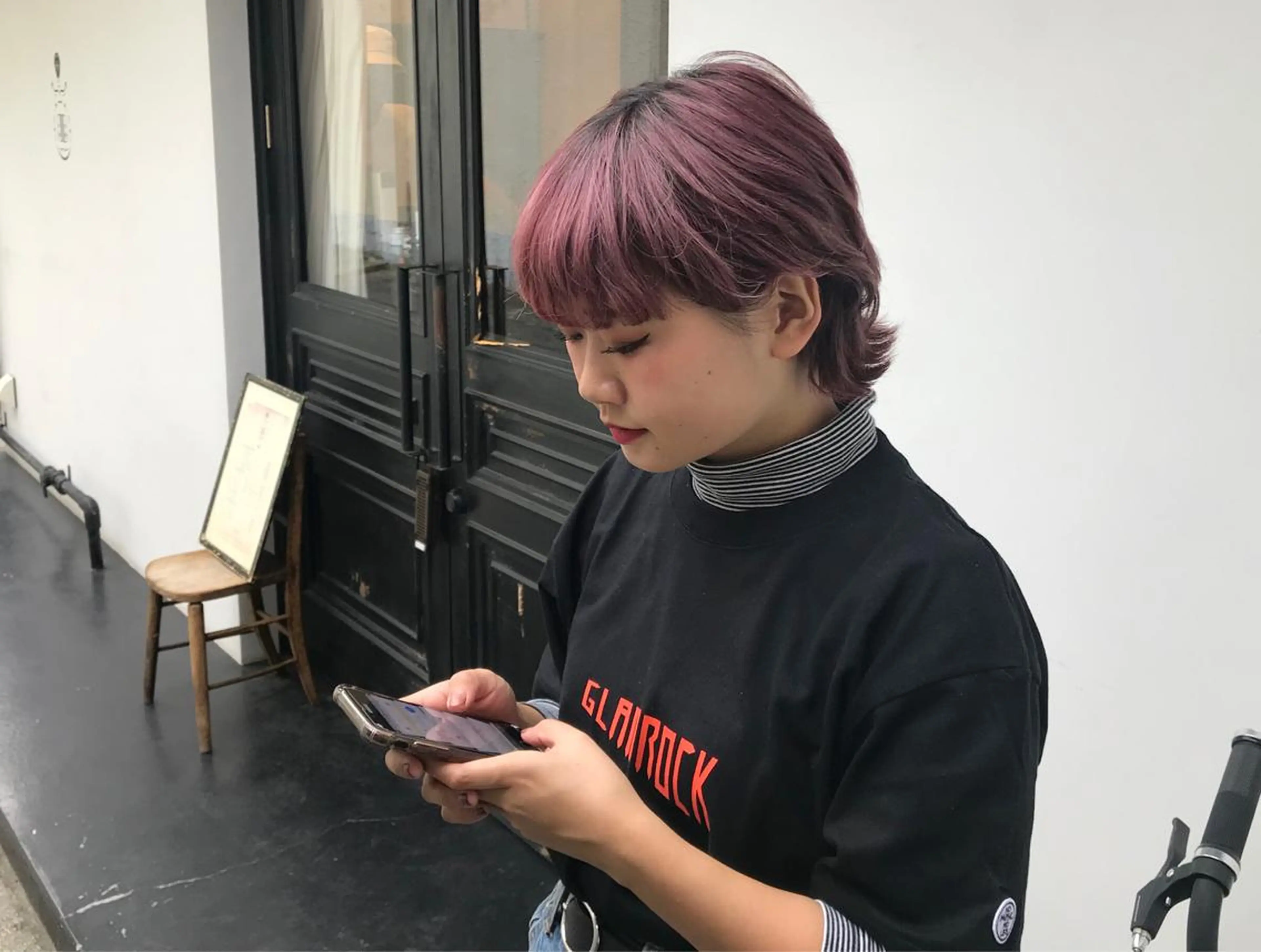 ショート カラー tonari 梅田、中崎町のヘアスタイル