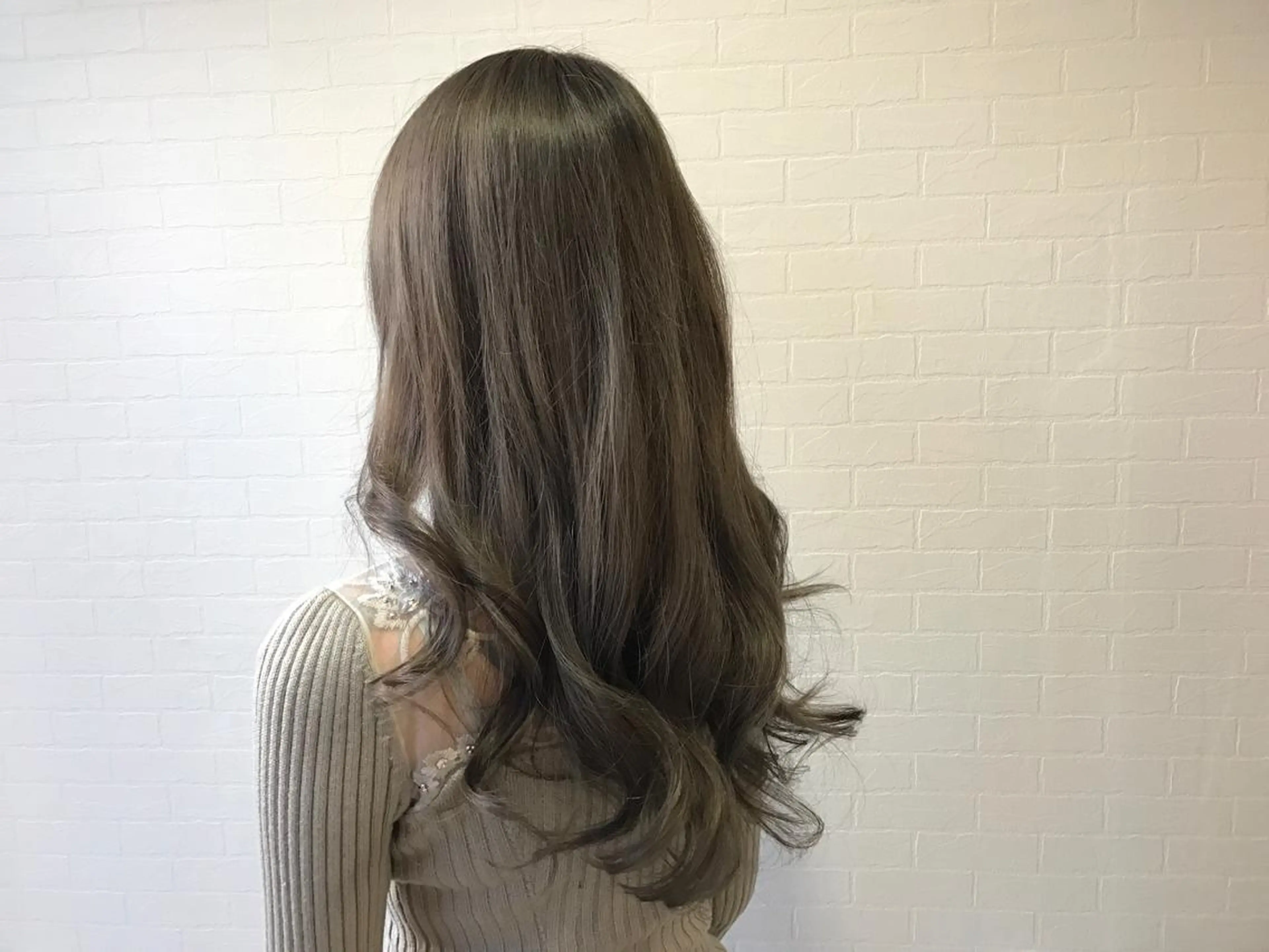 ロング カラー イルミナカラー 💜ツヤヘアケア🩷 サトウシュンスケのヘアスタイル
