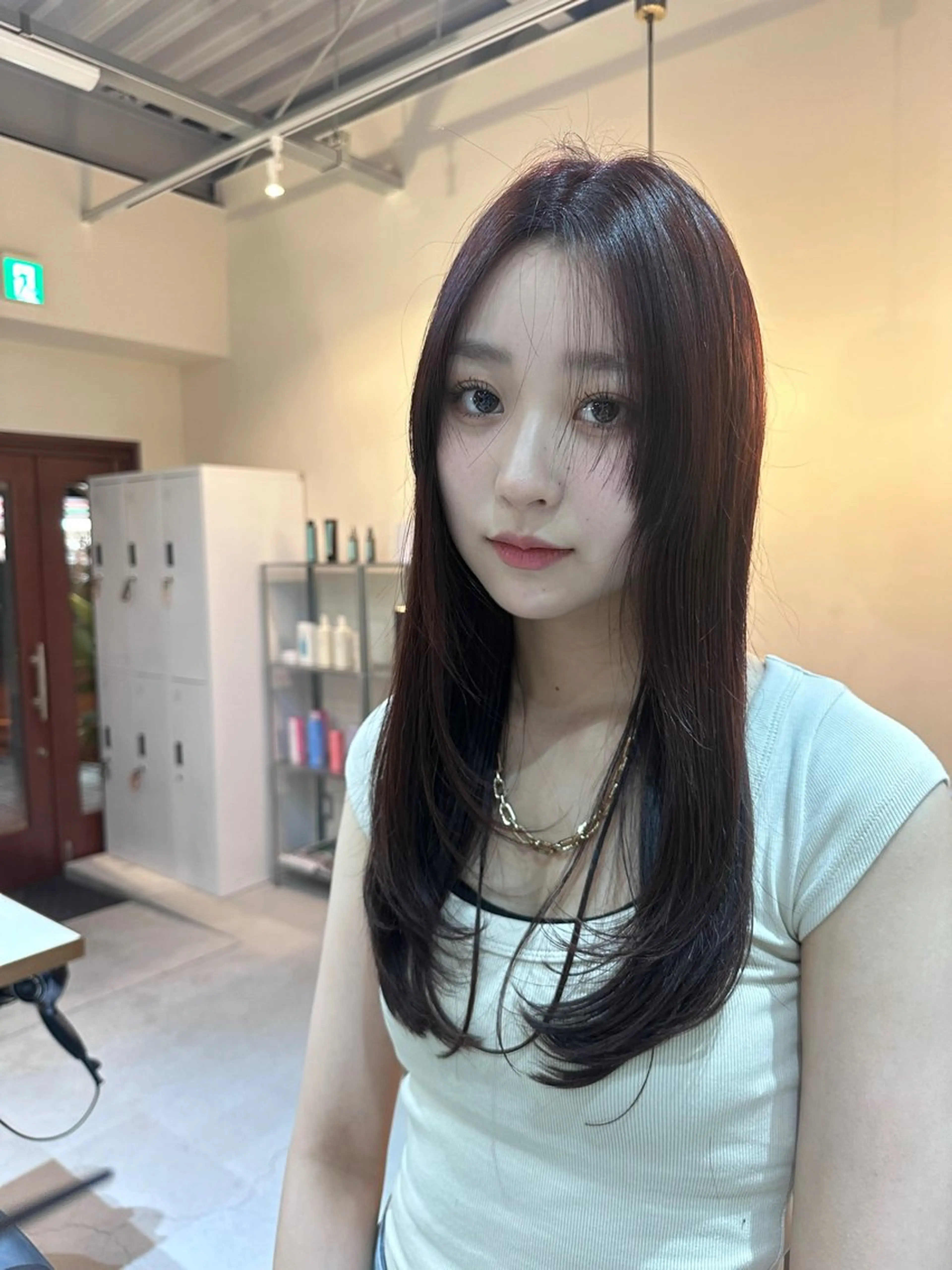 ロング カラー Shiro RENのヘアスタイル