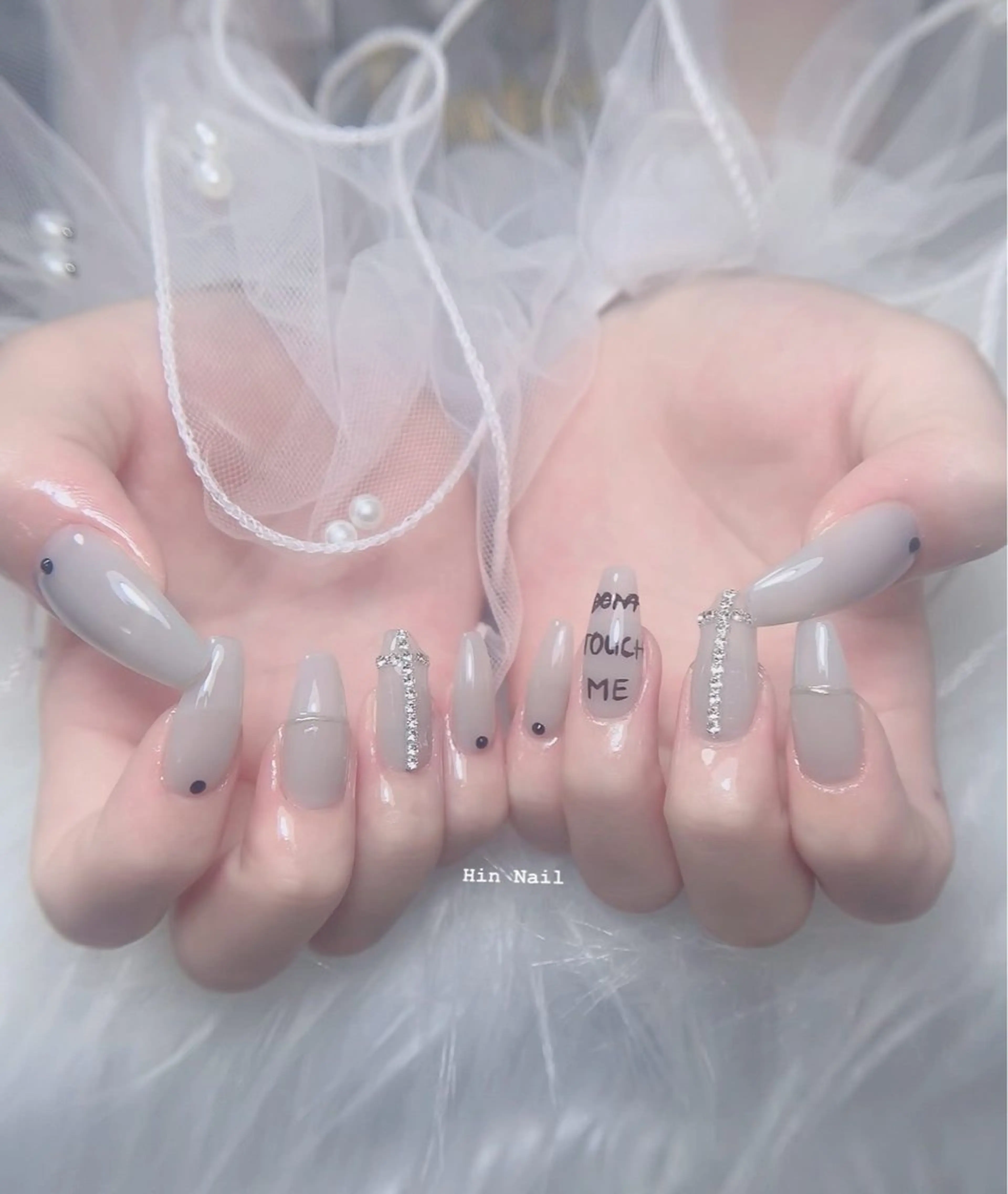 ネイル ハンドネイル Hin Nailsのネイルデザイン