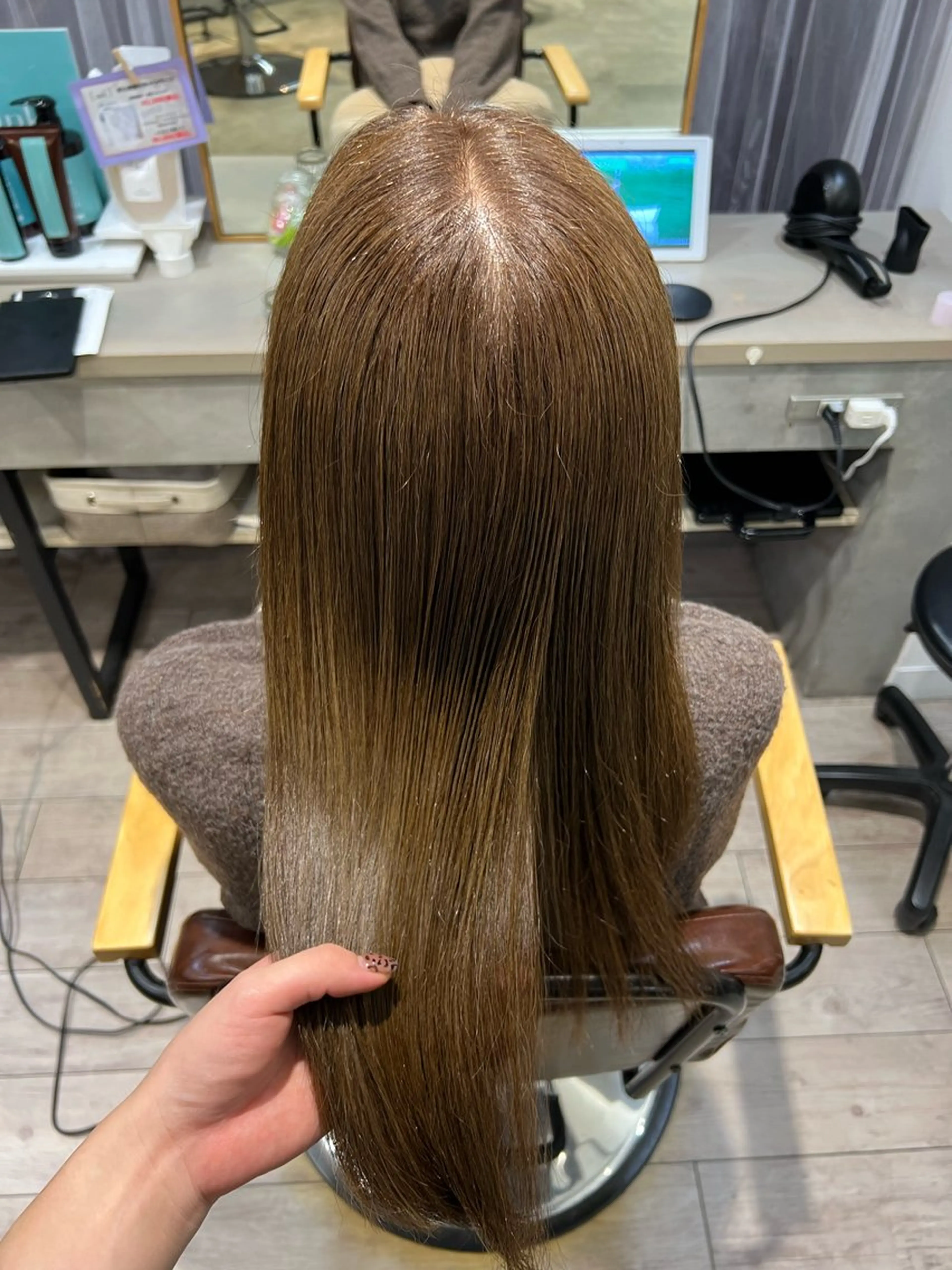 カラー 高山 穂香のヘアスタイル