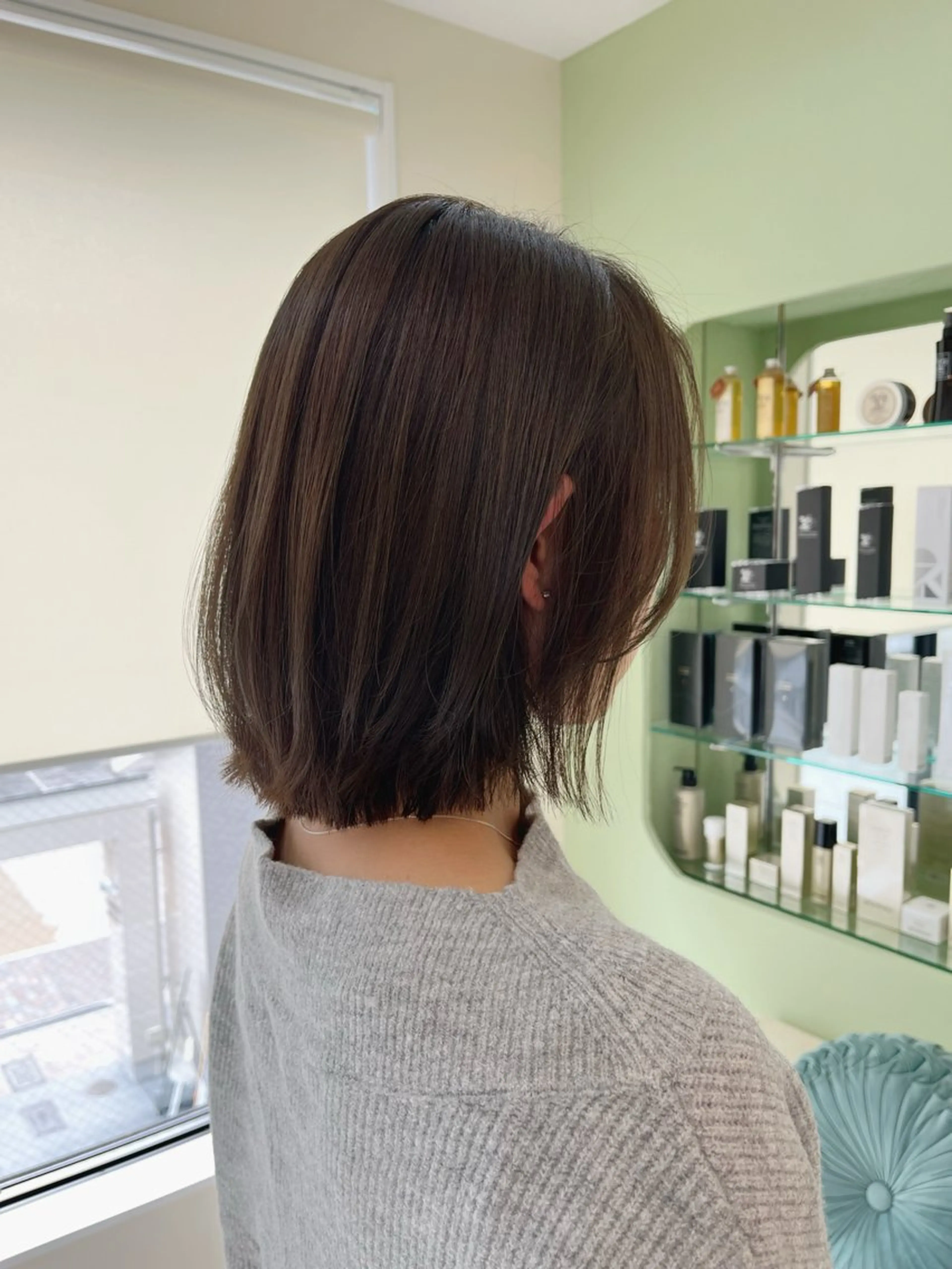 ミディアム カラー 中村 佳歩のヘアスタイル