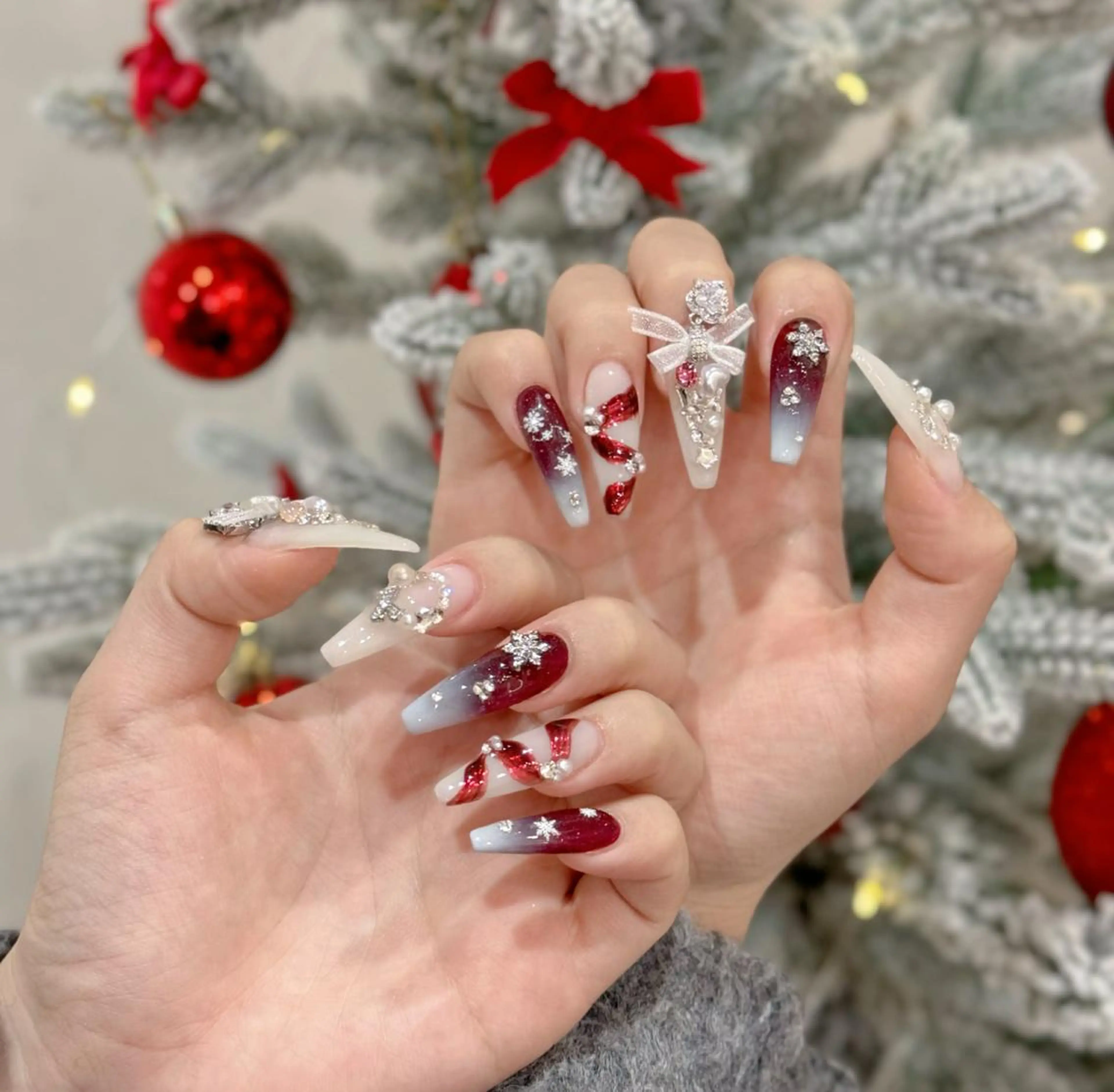 ネイル アートネイル オーロラネイル ブルー チークネイル フットネイル NAILS168 新大久保店のネイルデザイン