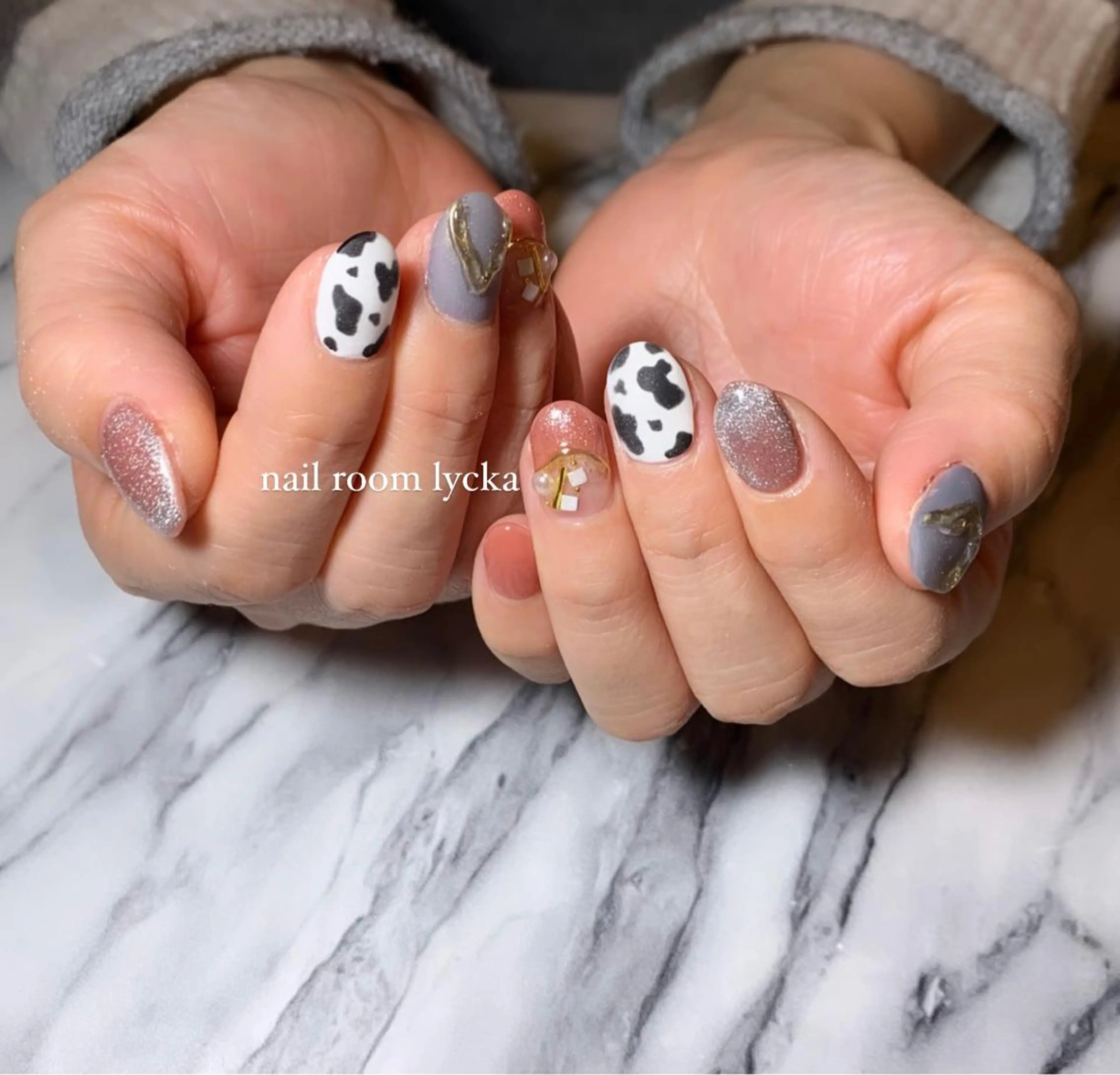 ネイル ﾈｲﾙﾙｰﾑﾘｯｶ 𝐦𝐚𝐲𝐮のネイルデザイン