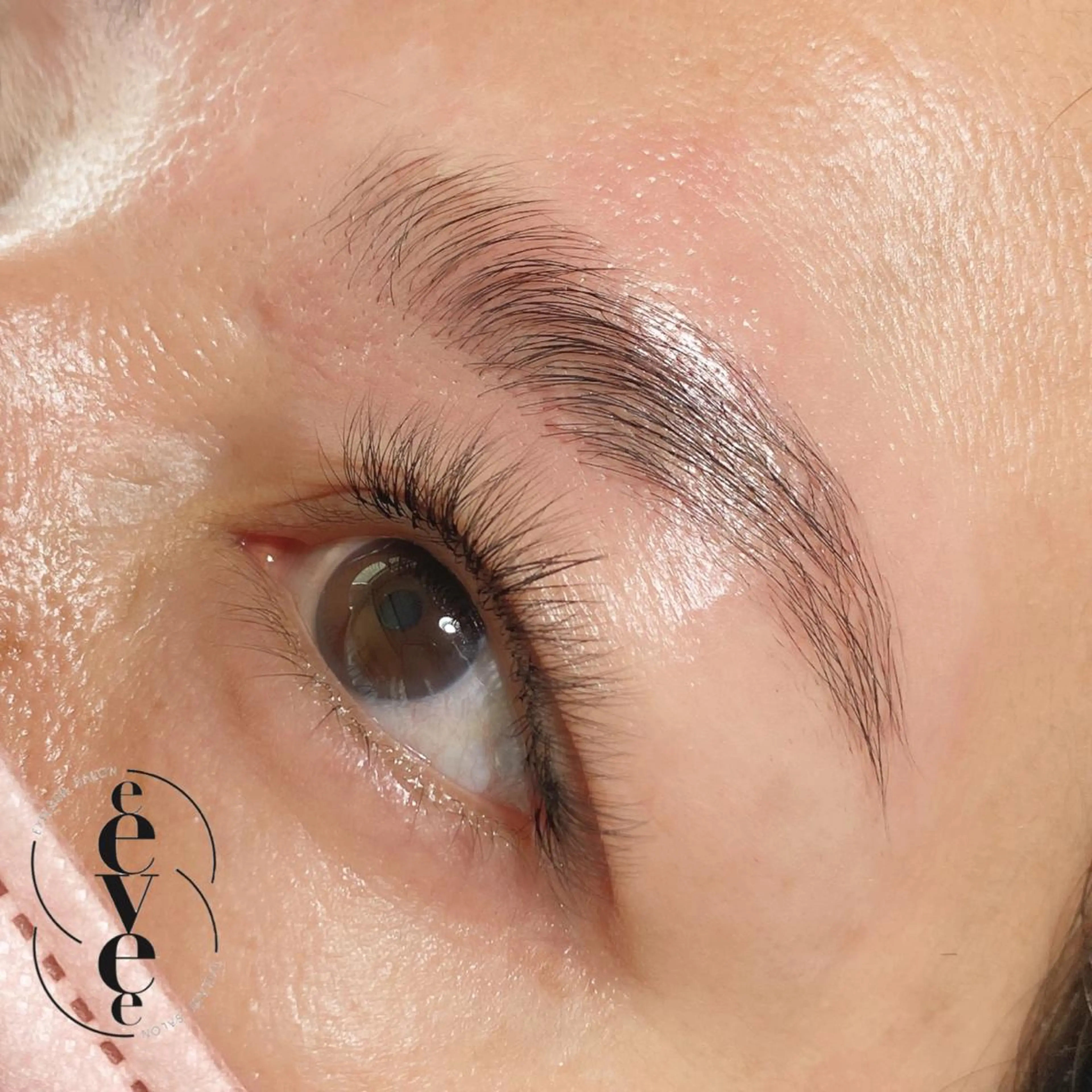 マツエク・マツパ アイブロウ プライベートサロン eeveeのエステ・リラクイメージ