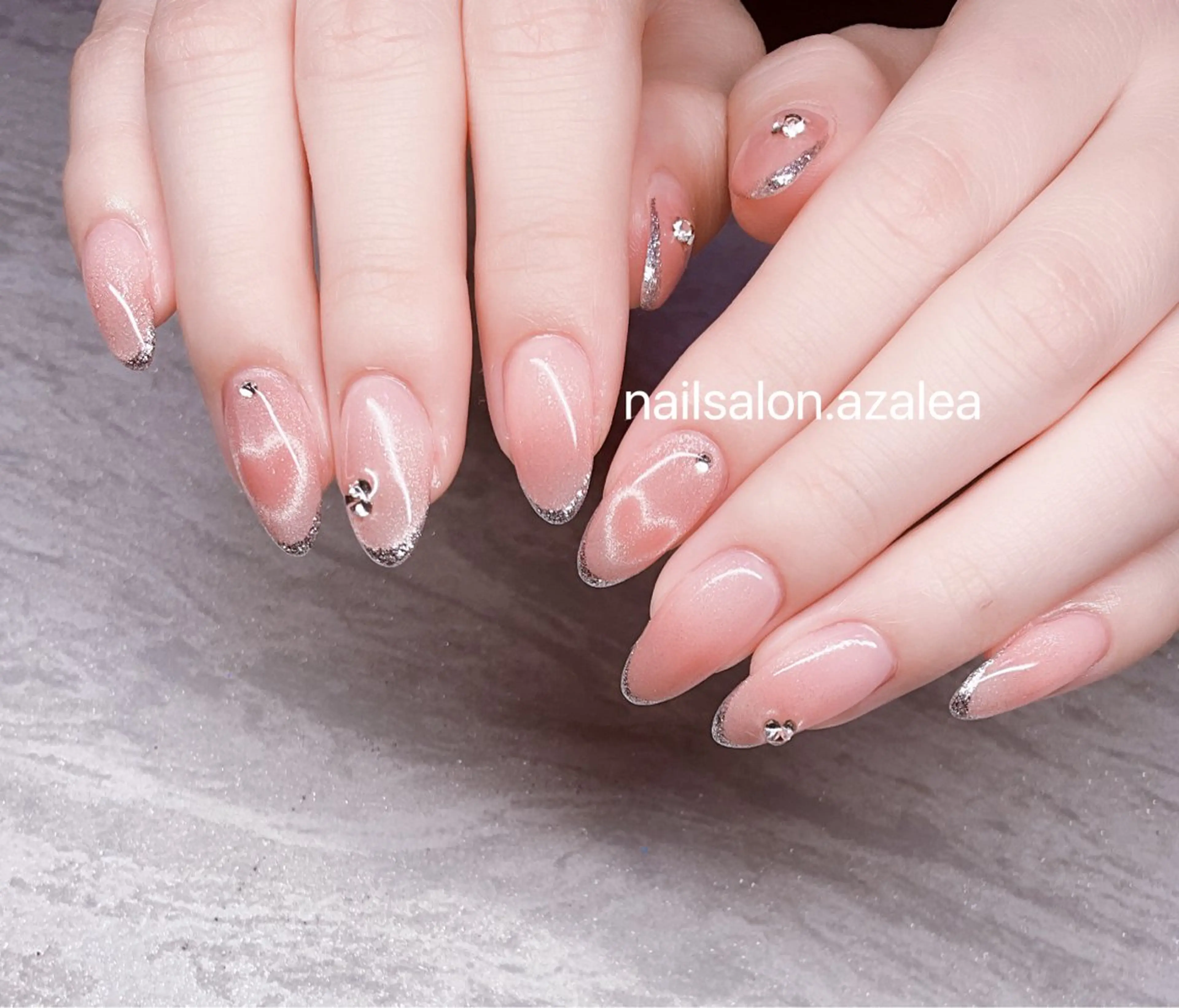 ネイル ハンドネイル R inのネイルデザイン