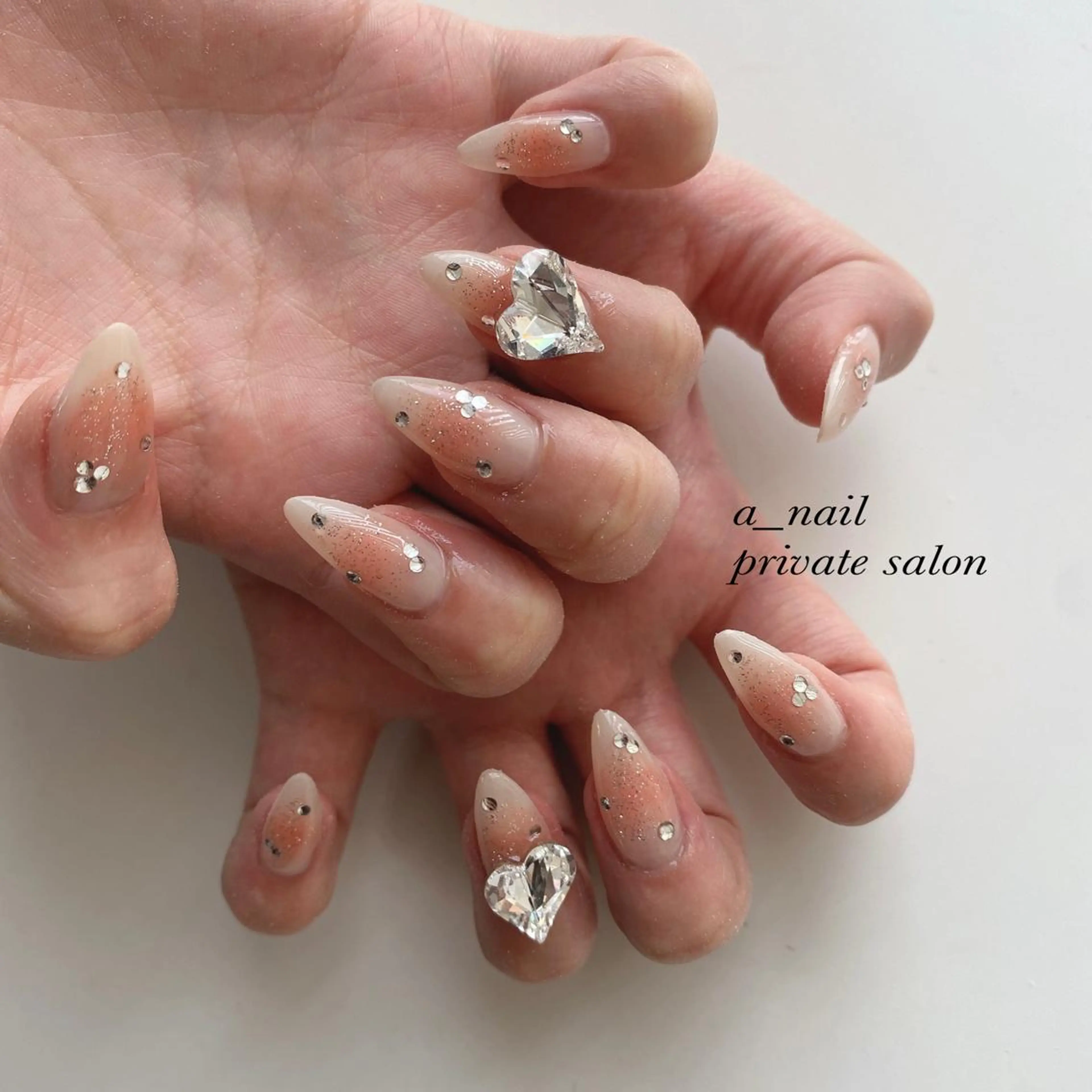 ネイル アニマル柄 フレンチネイル ジェルネイル 氷ネイル・うるうるネイル レース 菅 恵奈のネイルデザイン