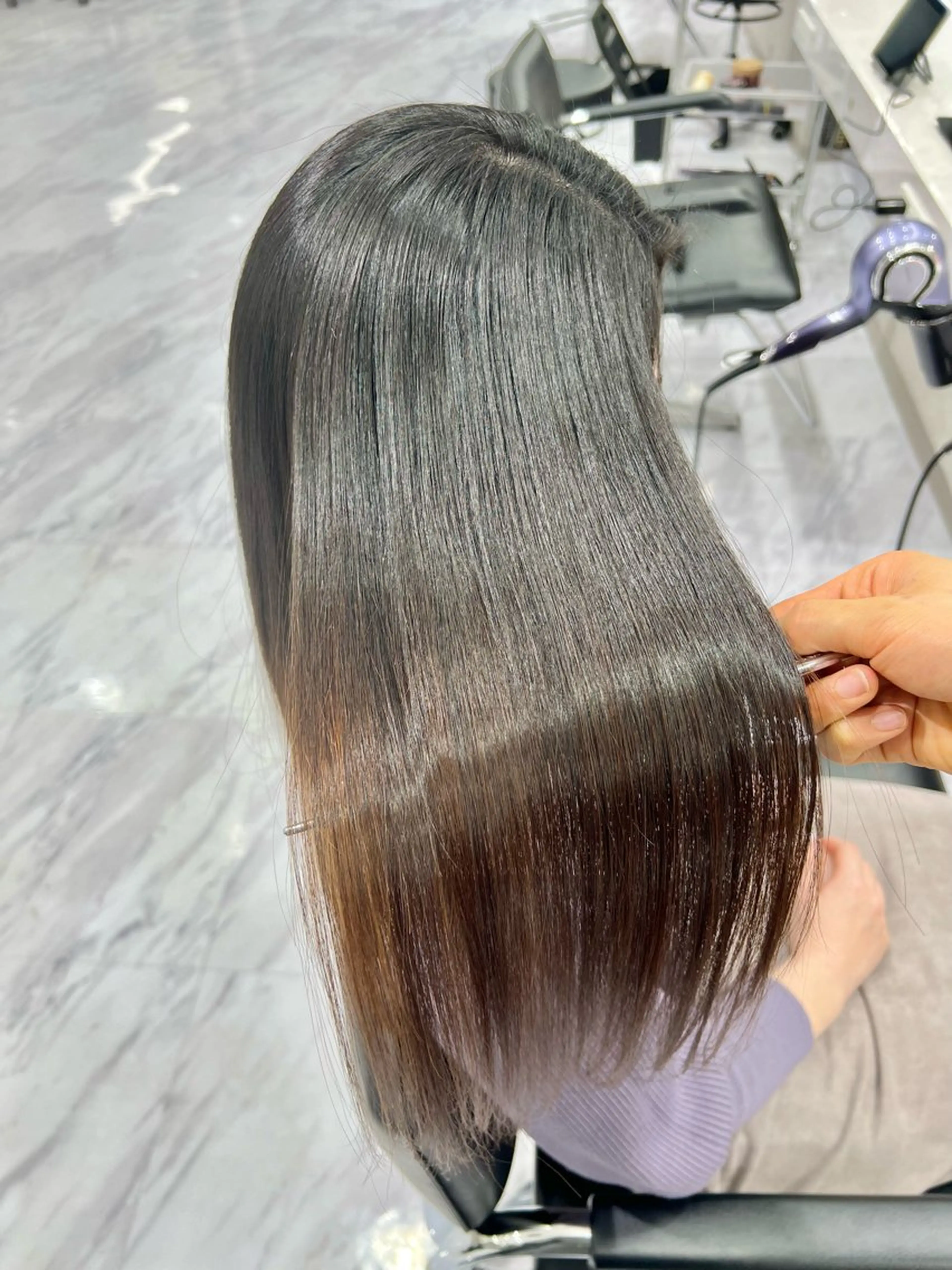 ロング 赤木 達哉のヘアスタイル