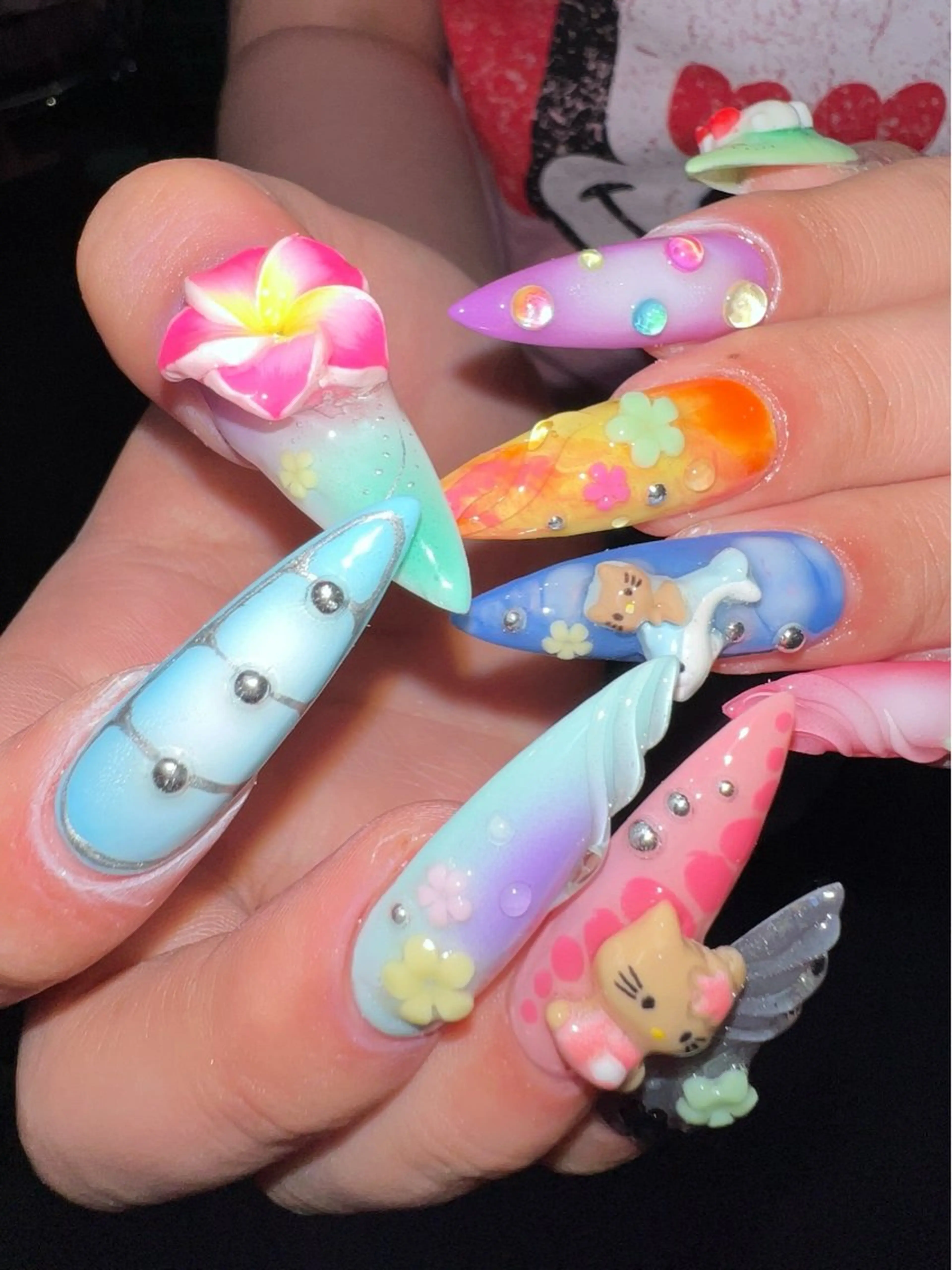 【ご新規】長さだし10本💅🏼アート＆パーツつけ放題🦧🌺の写真