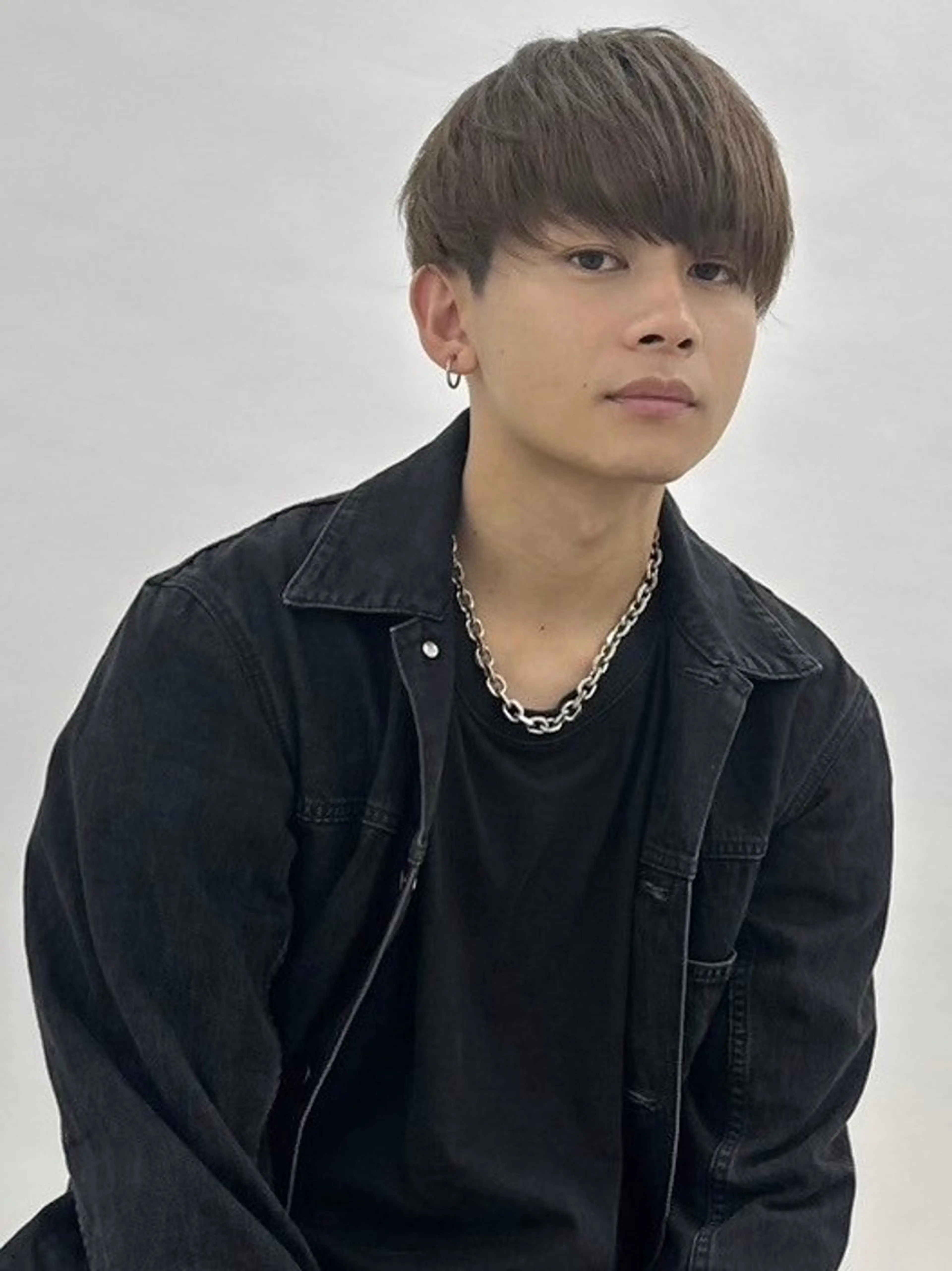 ショート カラー パーマ ヘアアレンジ メンズ マッシュ パーマ メンズカット✂️ パーマ寺西優真のヘアスタイル