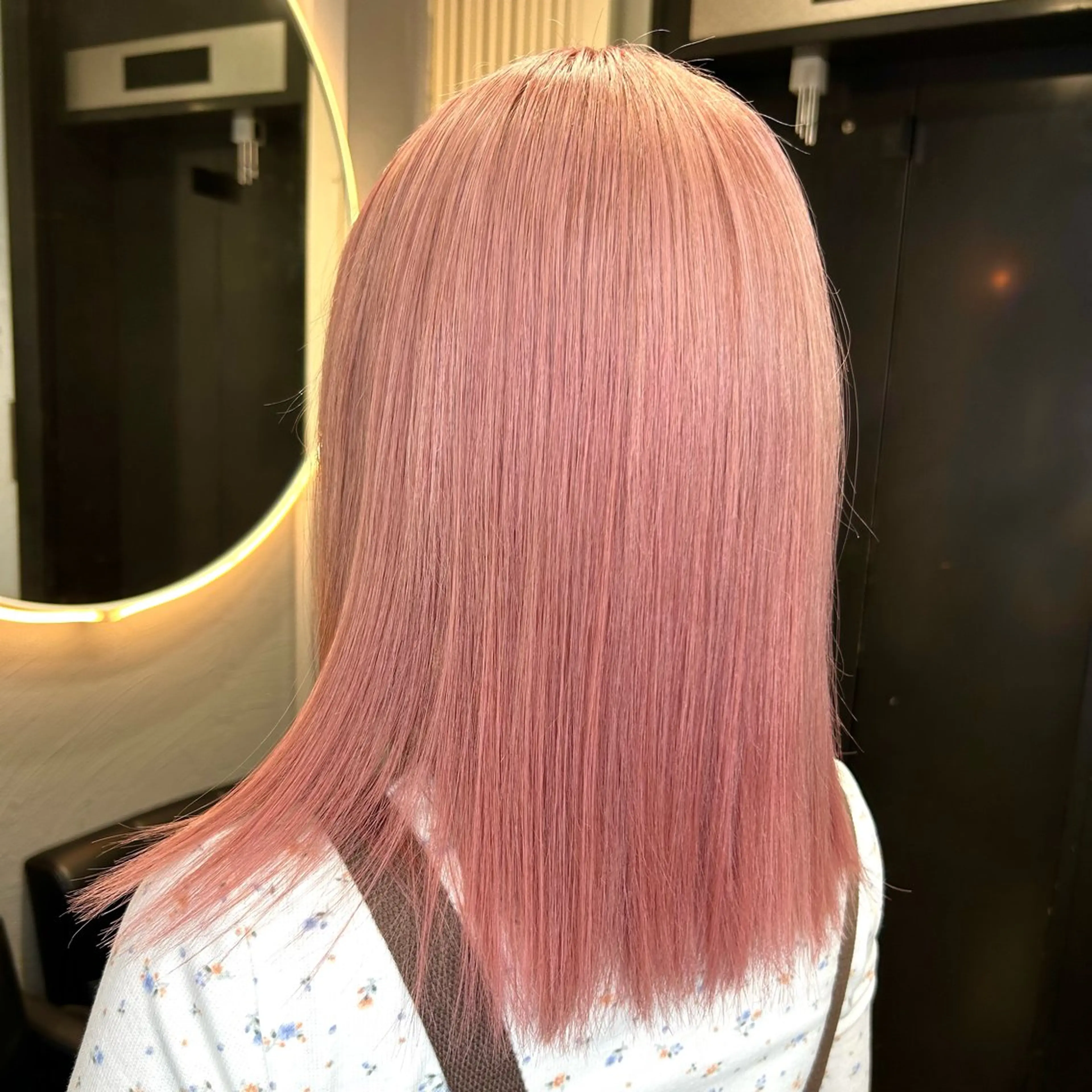 カラー ハイトーン ayane💖のヘアスタイル