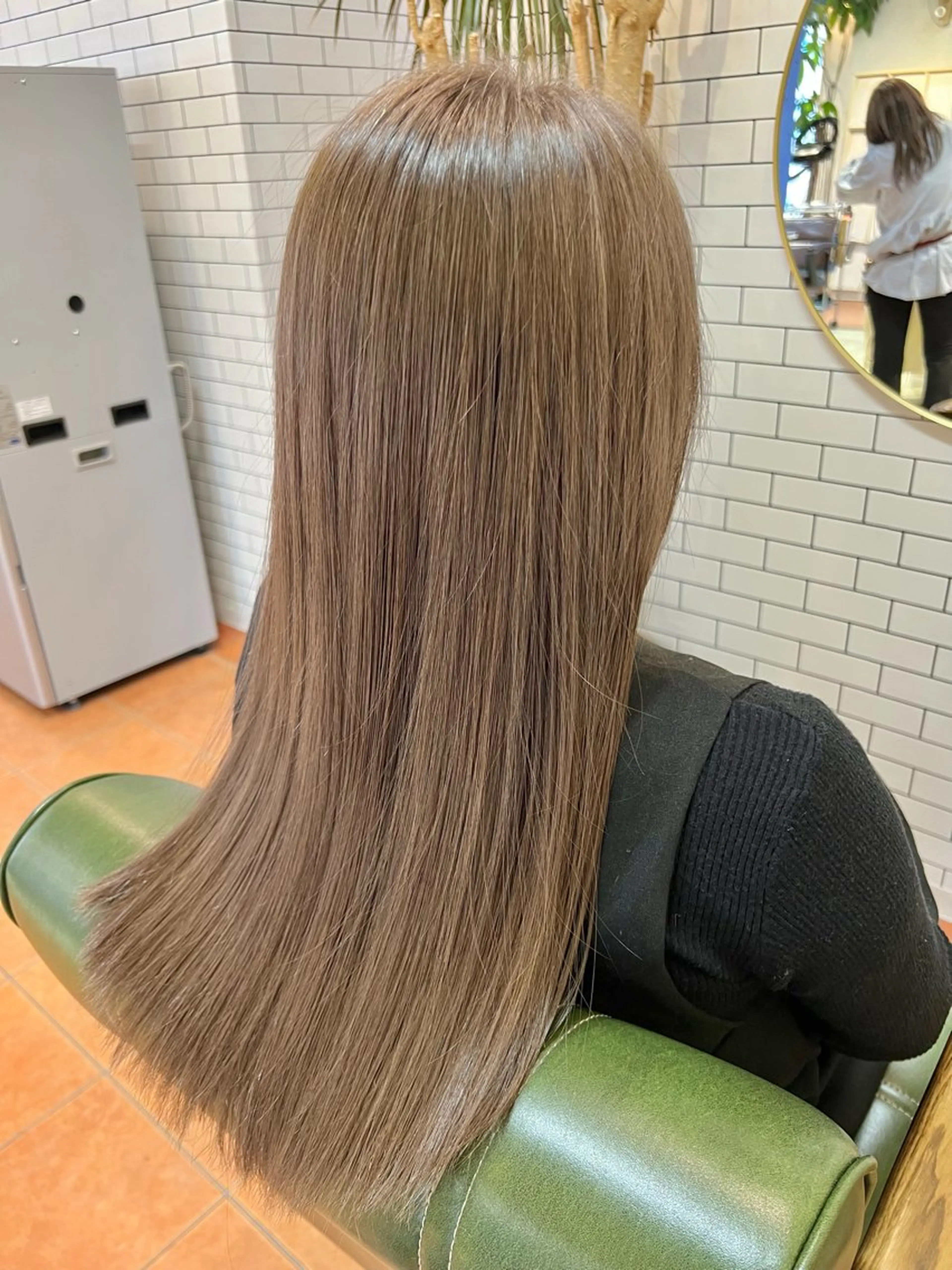 ロング カラー ヘアカラー トリートメント 石井 佑樹のヘアスタイル