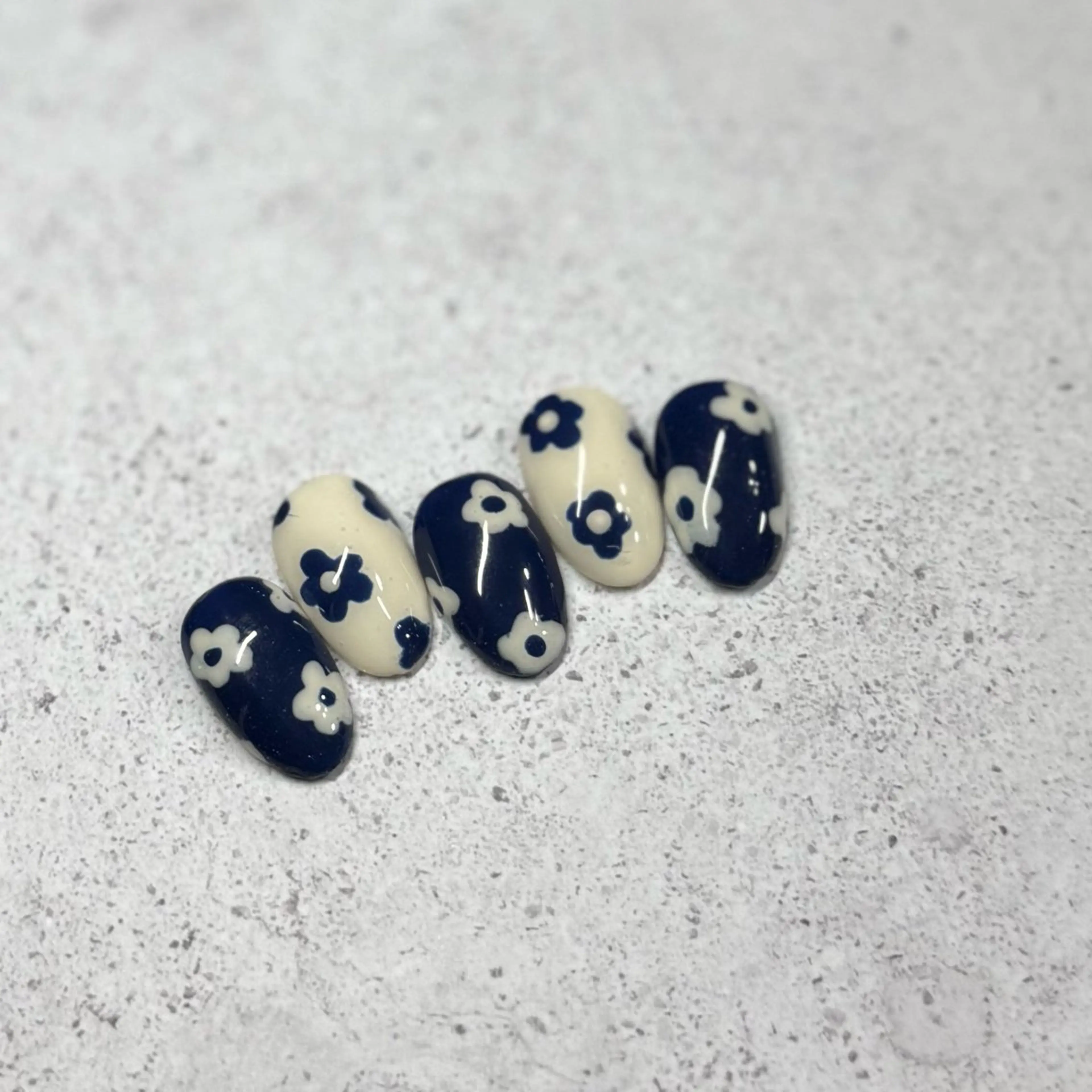 ネイル ハンドネイル Nabi 進藤彩のネイルデザイン