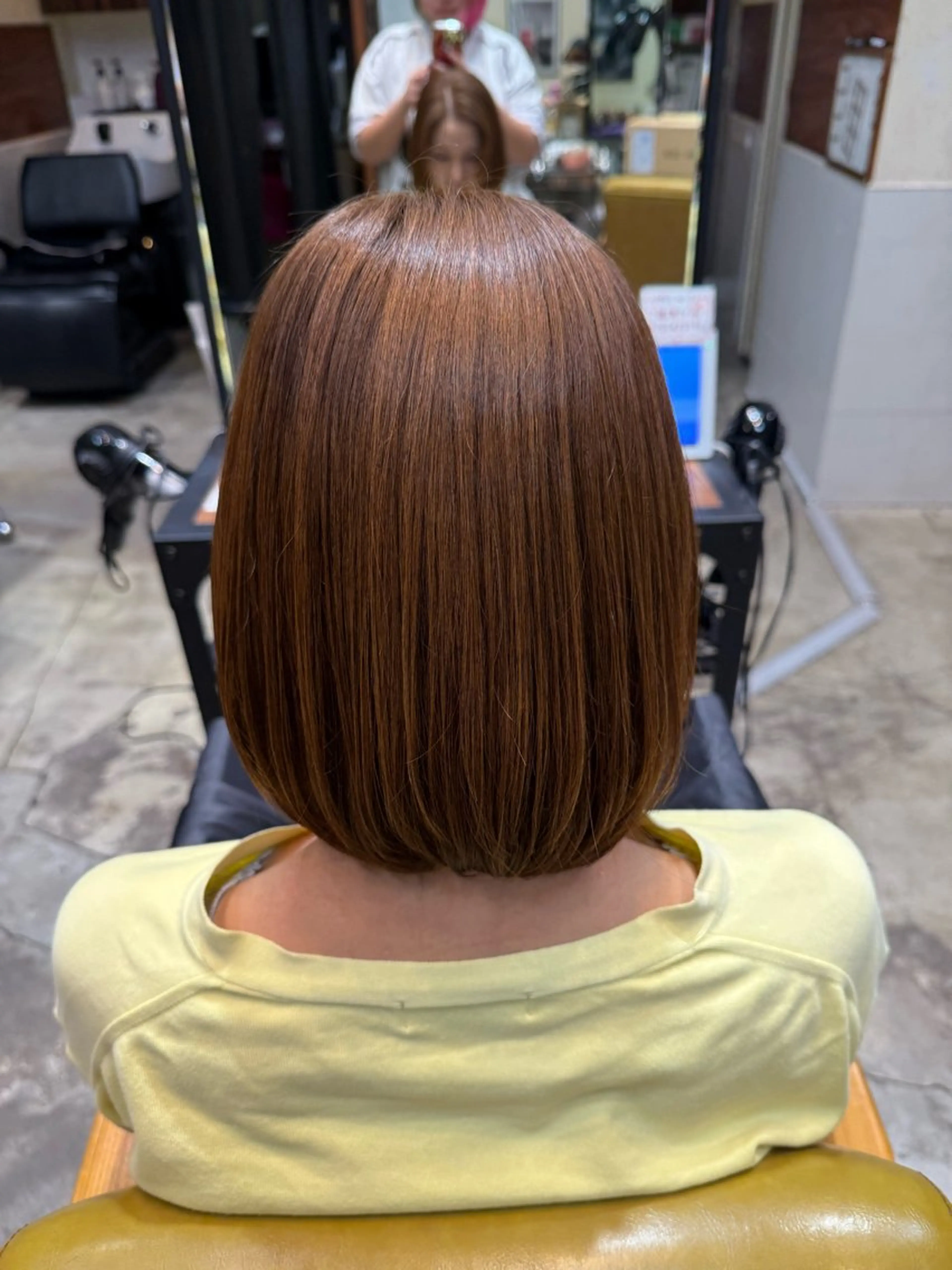 ミディアム 小野 希奈のヘアスタイル