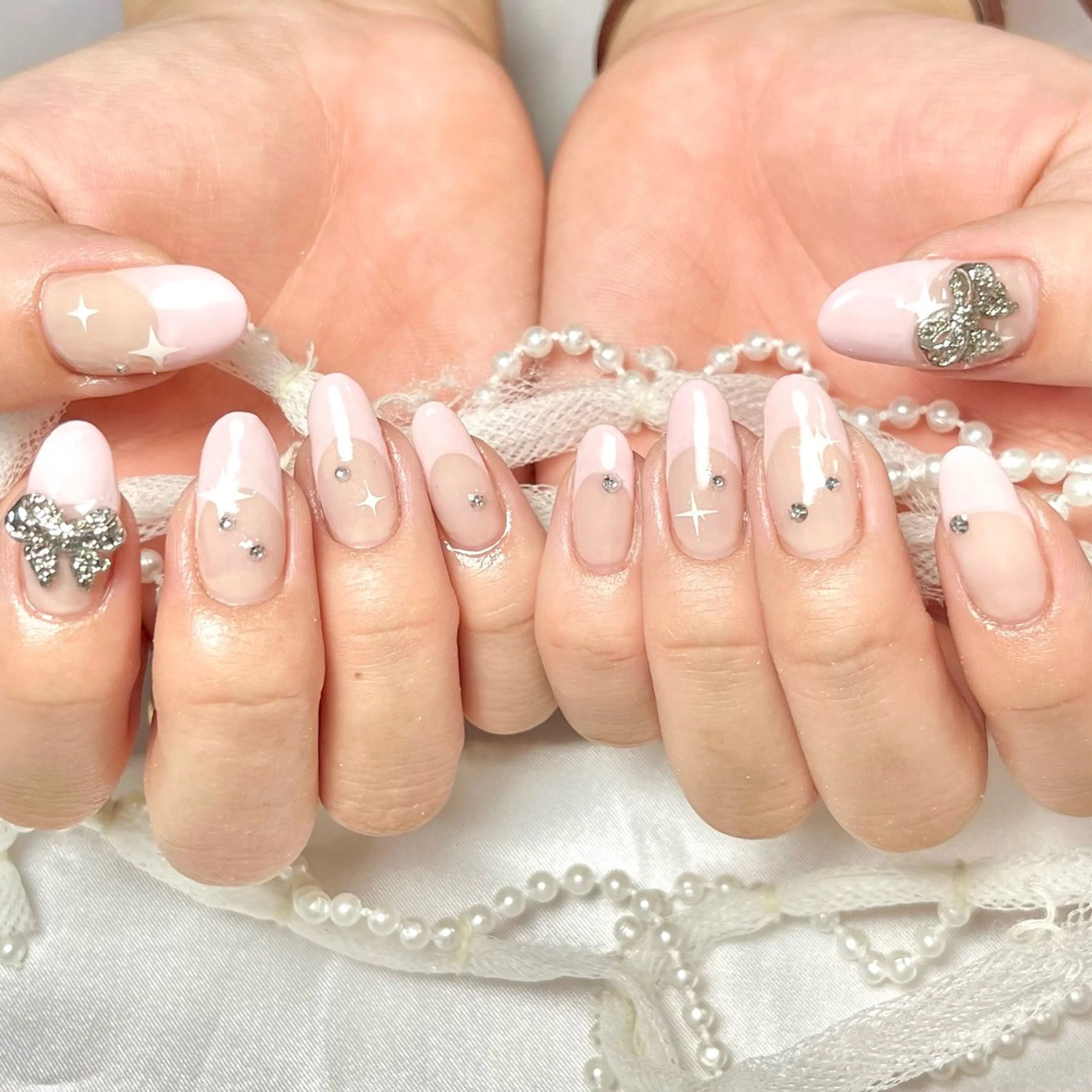 ハンドケア＋フレンチネイルの写真