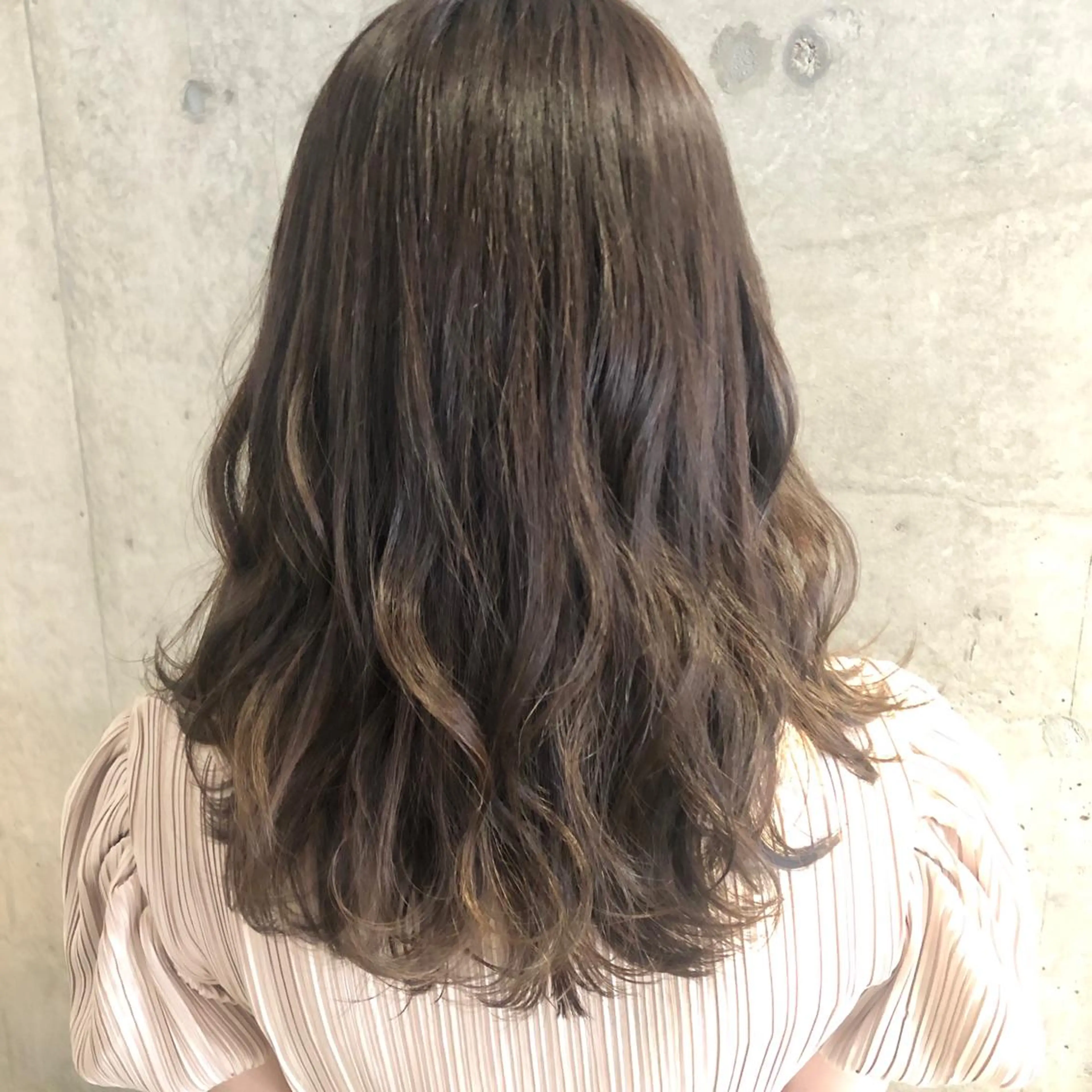 ロング カラー グラデーションカラー 圧倒的な質感🧡 髪質改善/丸山晴菜のヘアスタイル