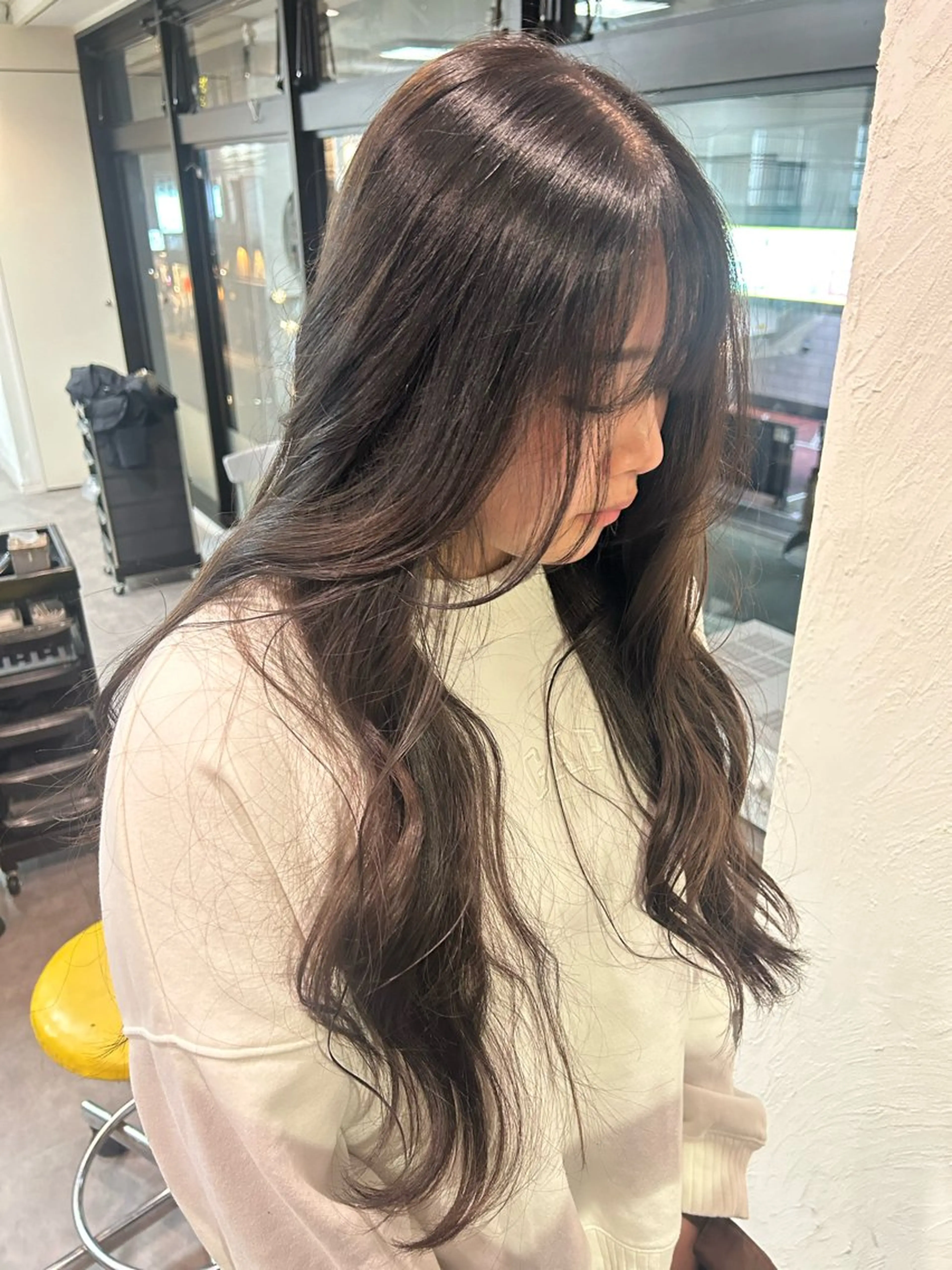 ロング ヘアカラー トリートメント SiLO Yukinaのヘアスタイル