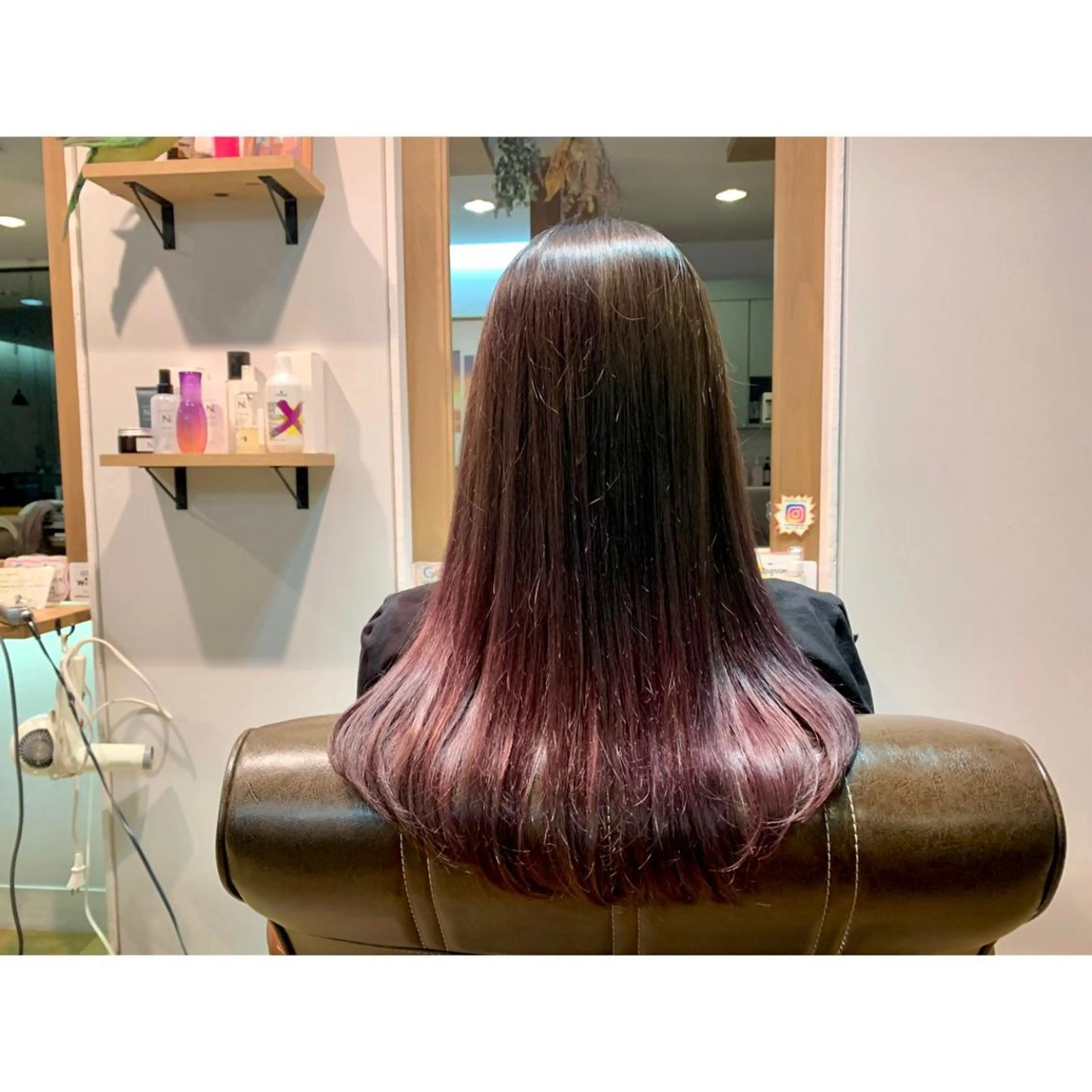 ロング カラー グラデーションカラー ピンクカラー ツキダテ ユイのヘアスタイル