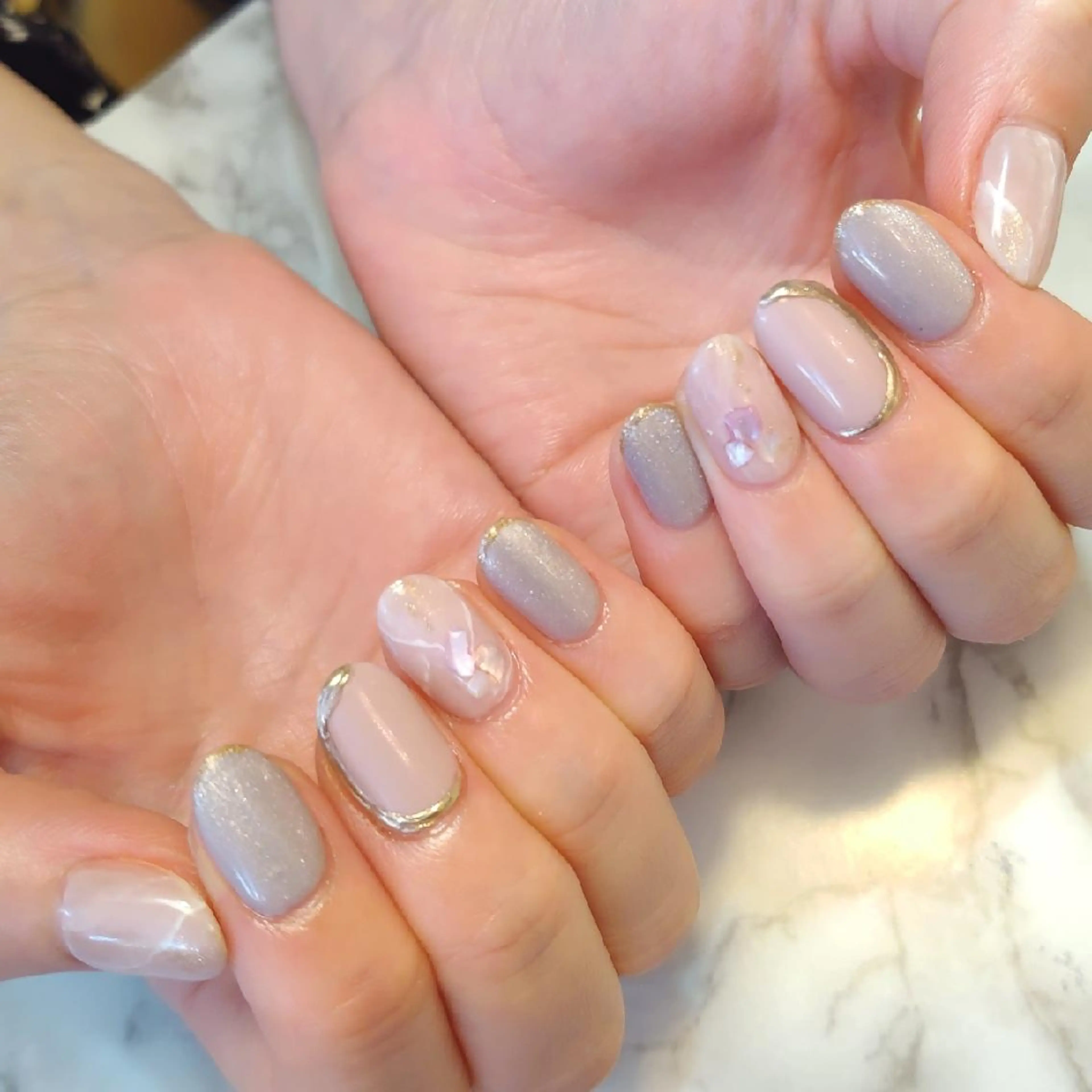 ネイル ニュアンスネイル ジェヌインネイル 河内のネイルデザイン