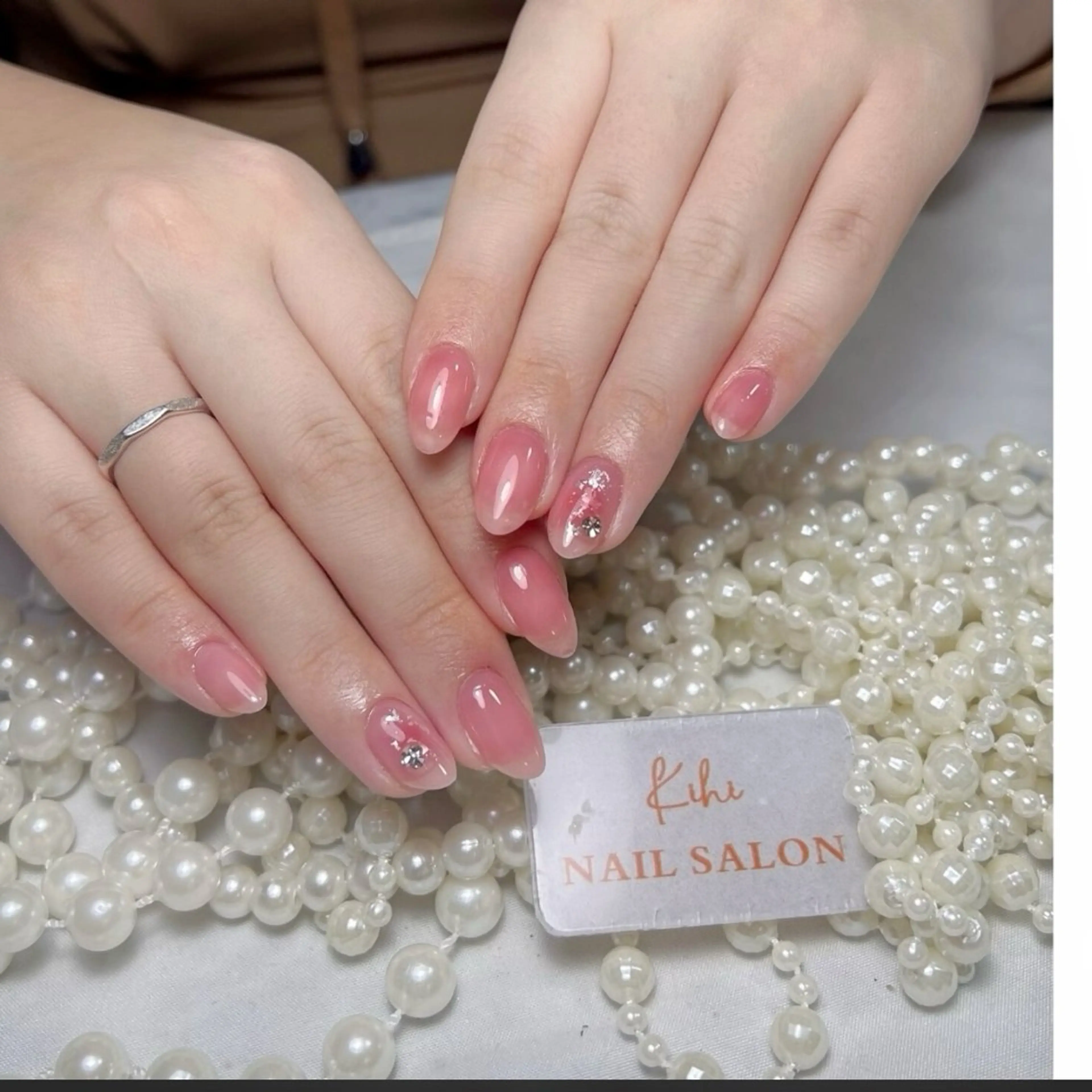 ネイル アートネイル フレンチネイル ジェルネイル グラデーション 韓国ネイル ハンドネイル ハンドケア さくら💮💮 【オフ無料】のネイルデザイン