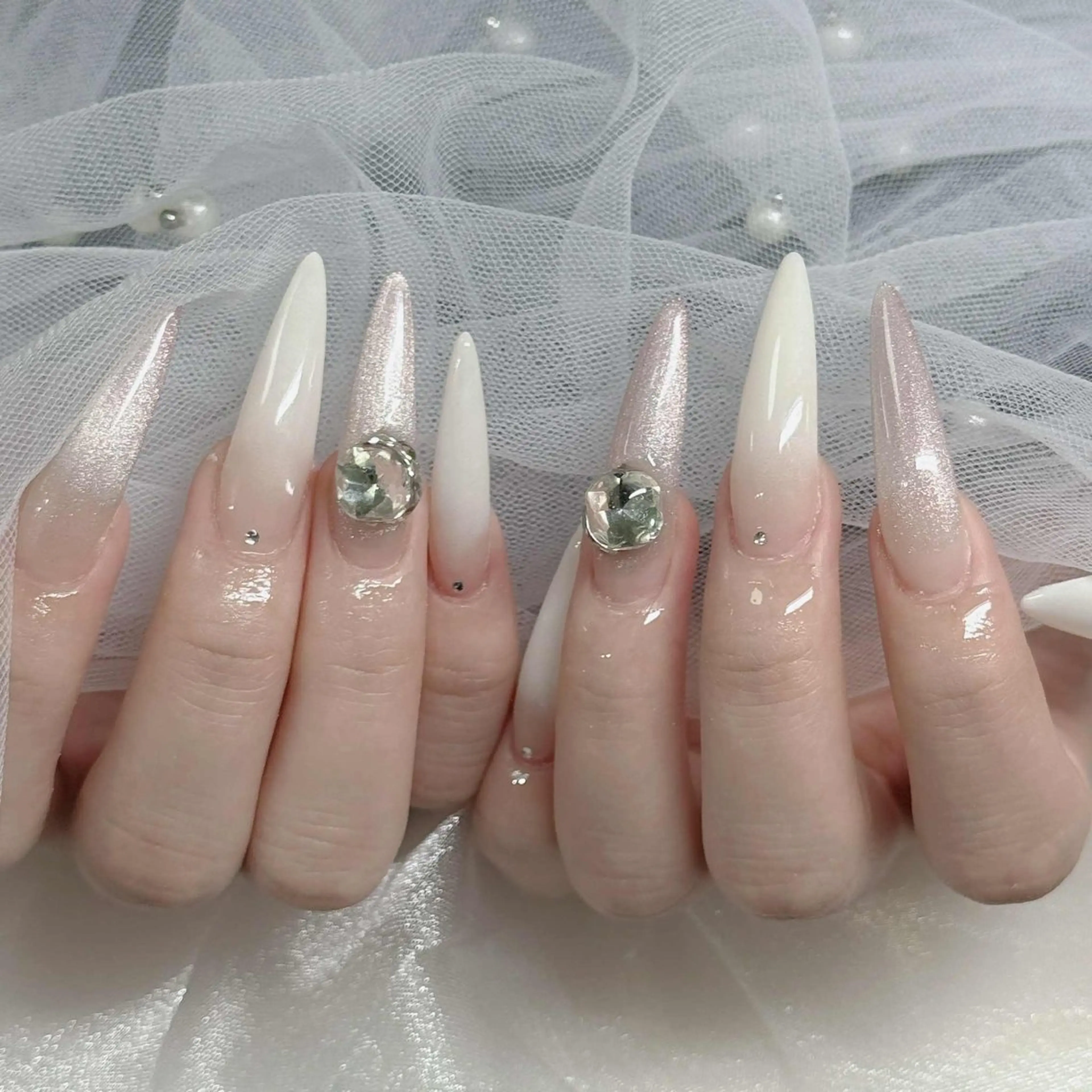 ネイル べっ甲ネイル チークネイル フラッシュネイル フラワーネイル フットネイル ハンドネイル Hani Nail Salonのネイルデザイン