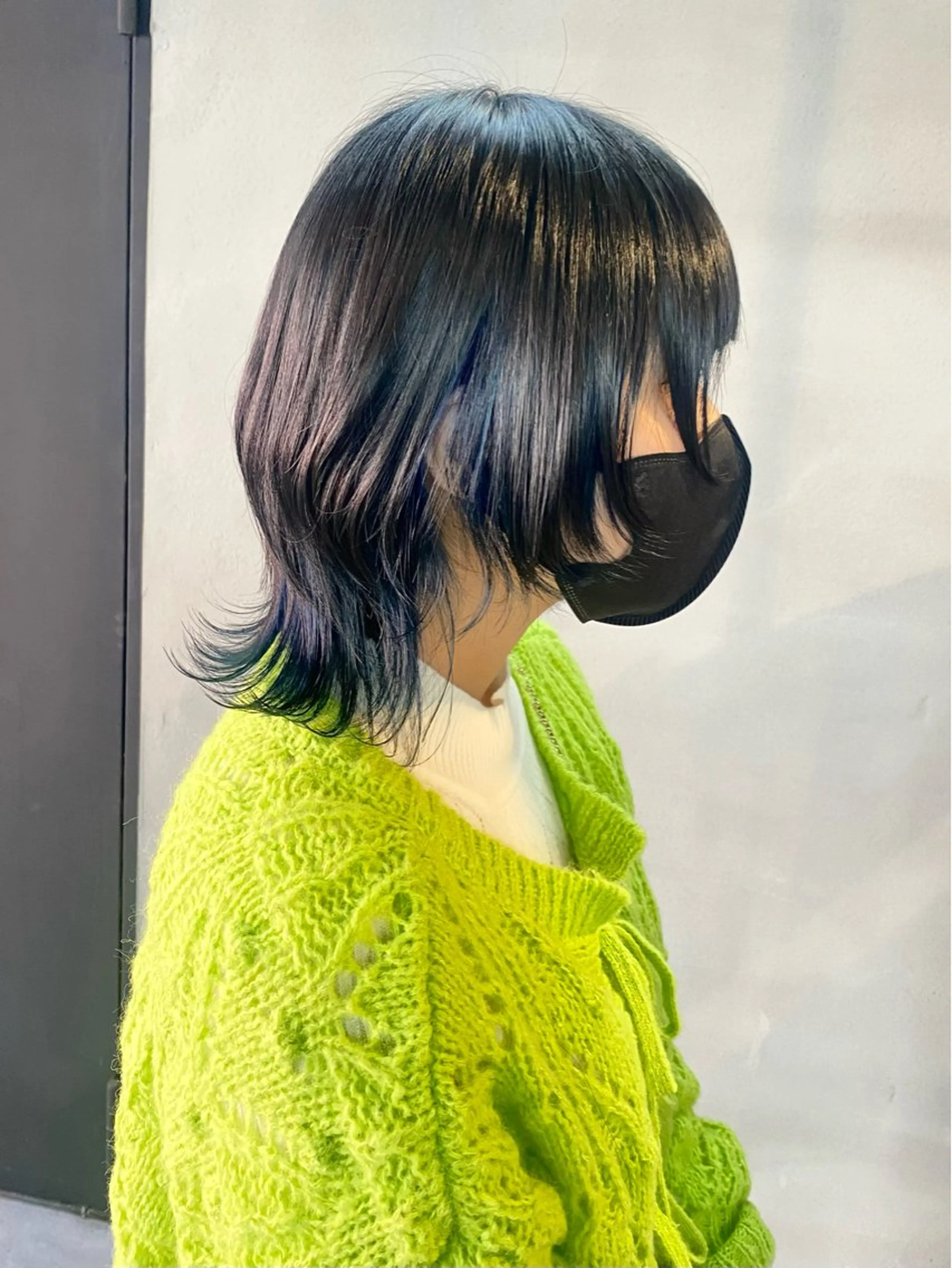 ミディアム カラー ブリーチ ブルーカラー デザインカラー イヤリングカラー インナーカラー 柏 デザインカラー/ レイヤー🐣シオリのヘアスタイル