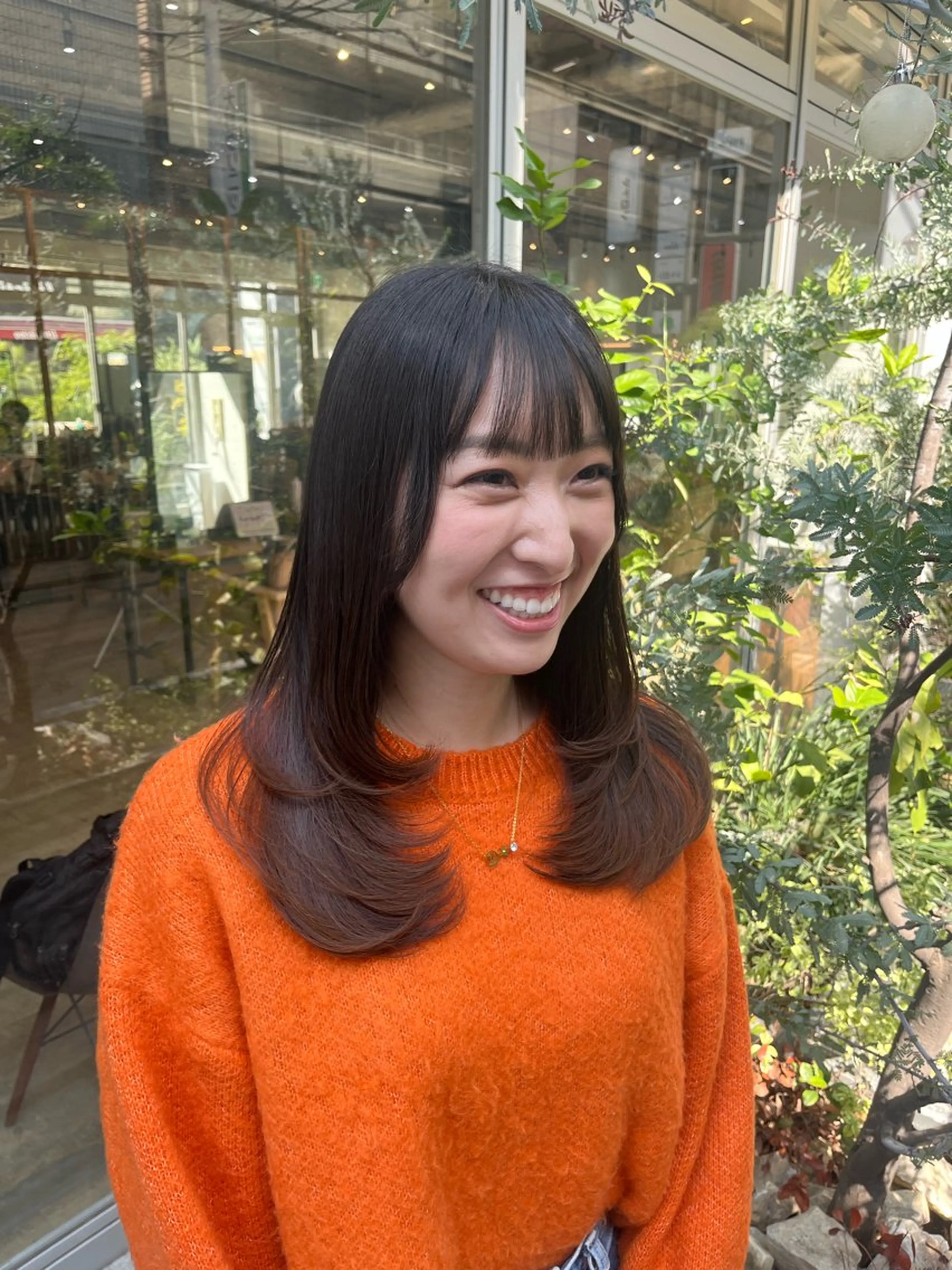ロング 相田 佳乃のヘアスタイル