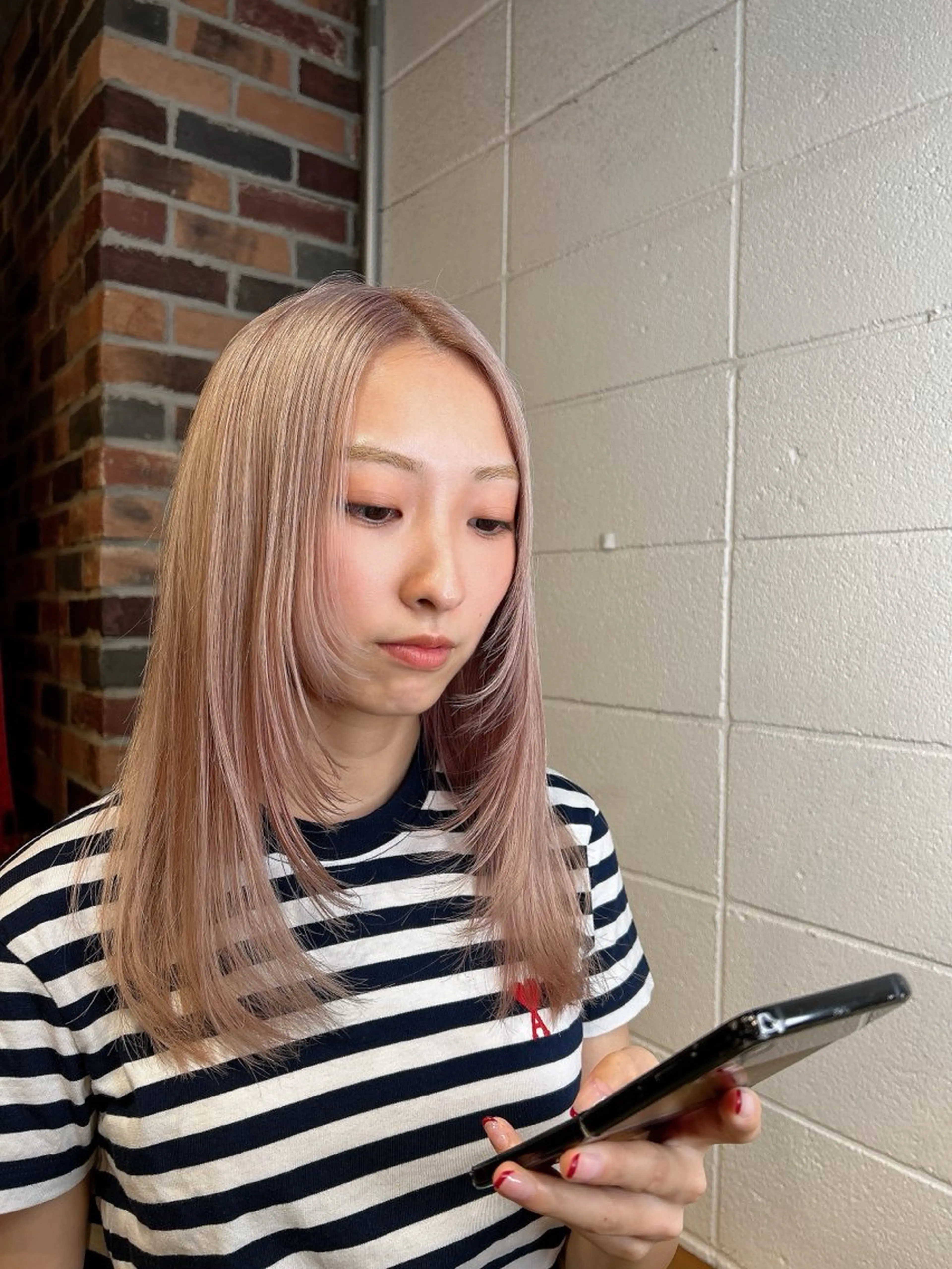 セミロング カラー パーマ ヘアアレンジ メンズ キッズ メンズハイトーン 透明感カラー ハイトーンカラー 顔まわりレイヤー レイヤーカット カット ヘアカラー トリートメント ⭐️ハイクオリティ カラー杉本雄志⭐️のヘアスタイル
