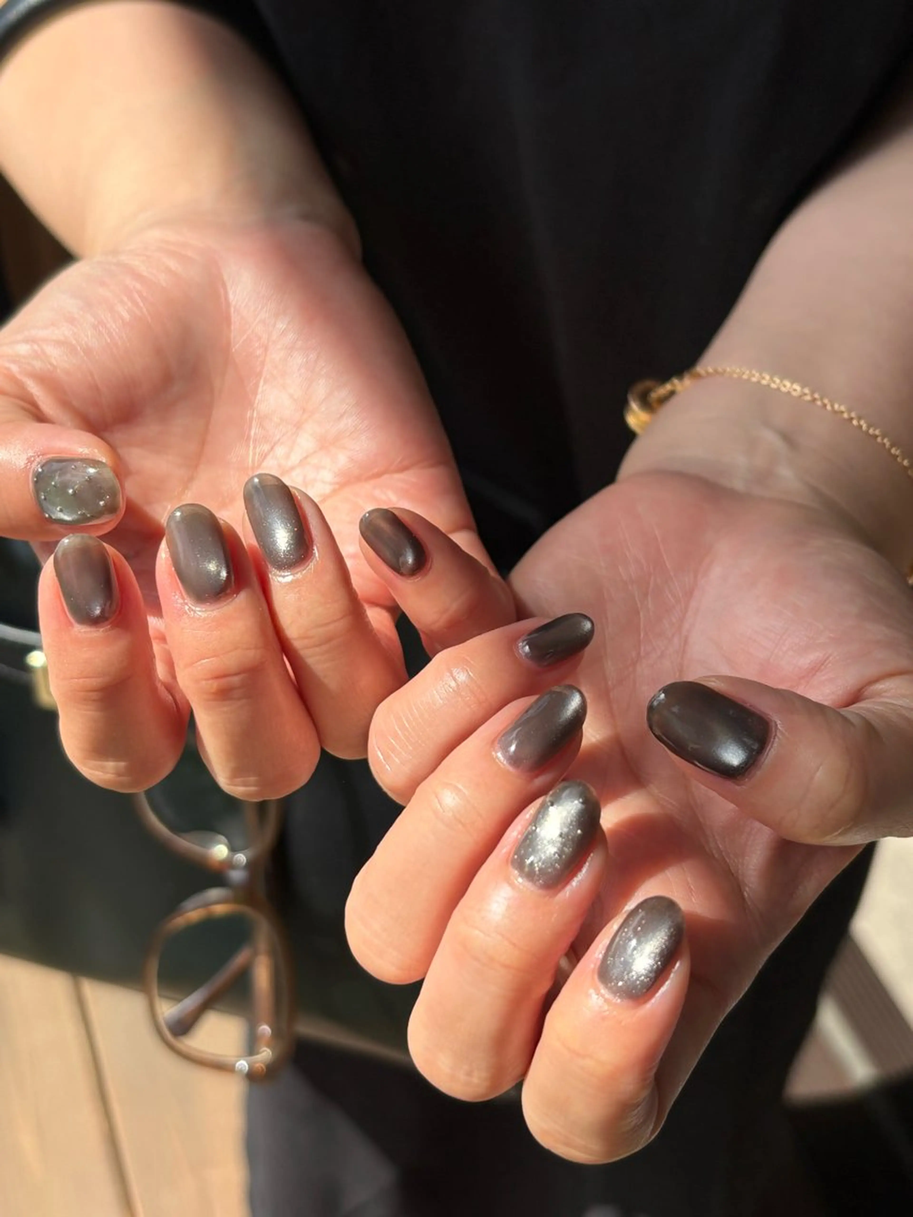 ネイル マグネットネイル 🌲🌳🚪iiit o🌲🌳🌲のネイルデザイン