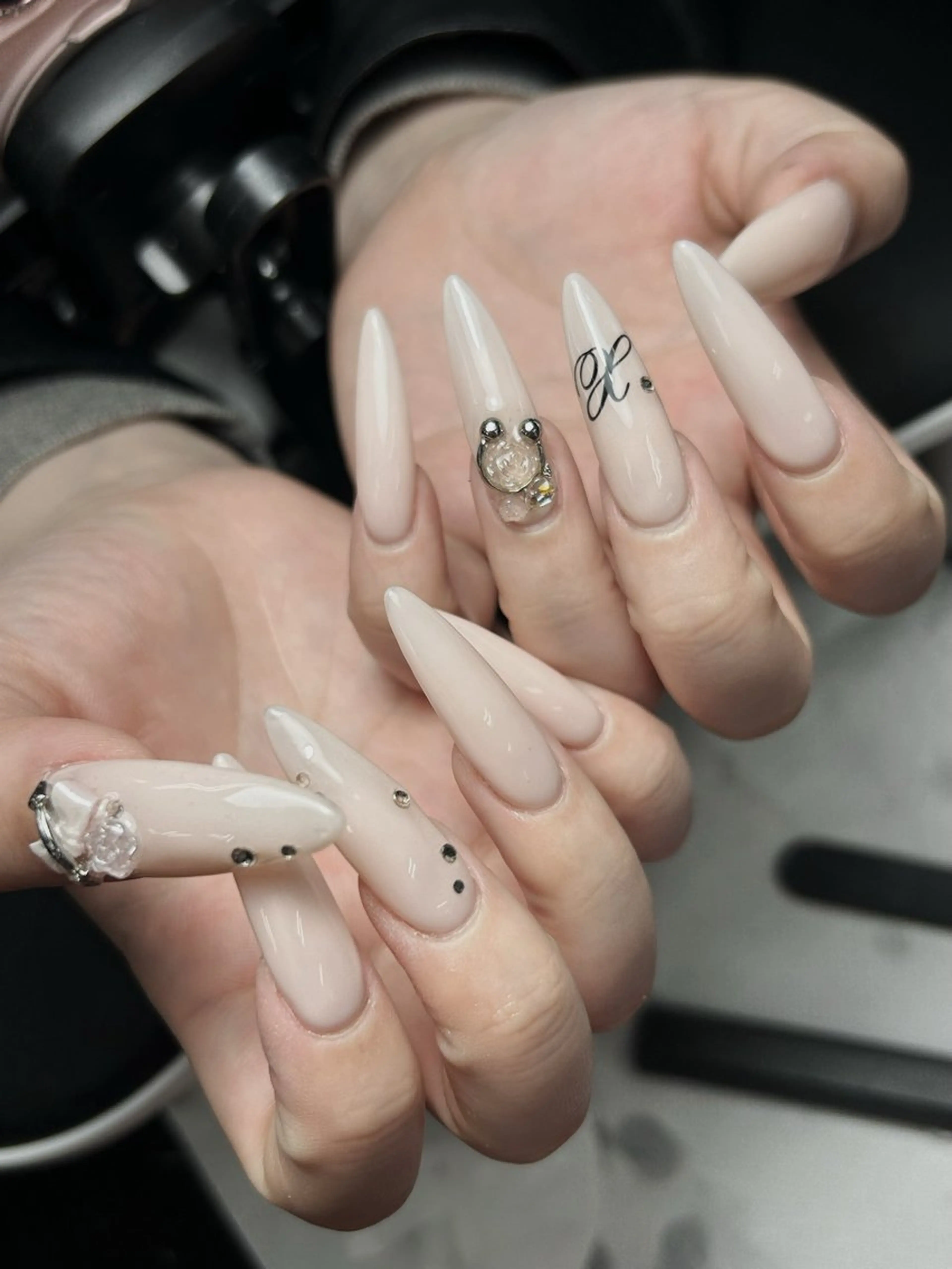 ネイル 韓国ネイル 持ち込み ニュアンスネイル ネイルチップ 冬ネイル RINN ANA.CHUOのネイルデザイン