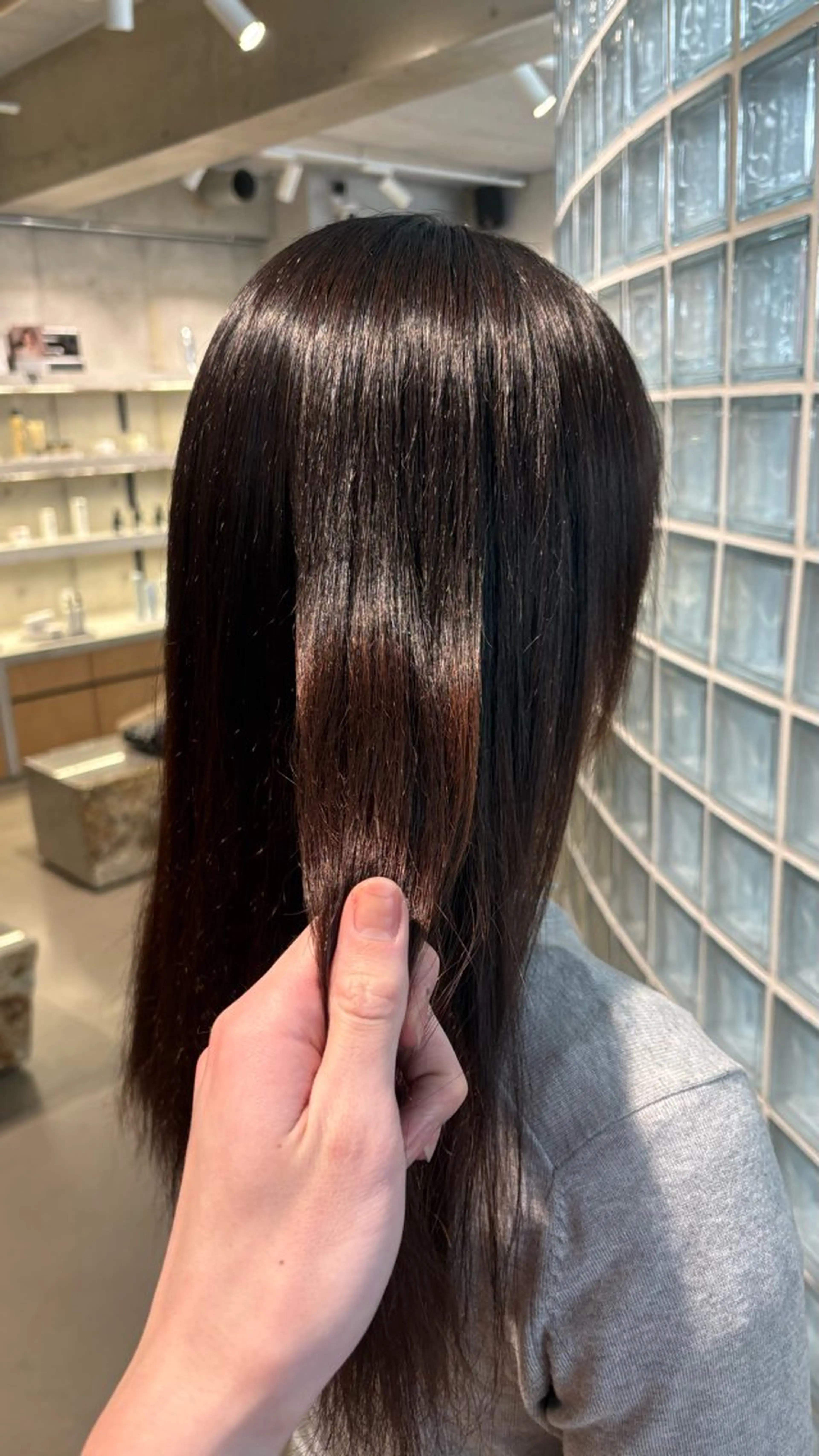 ロング パーマ 縮毛矯正 酸性ストレート ストレートパーマ 縮毛矯正 佐々木 蓮のヘアスタイル