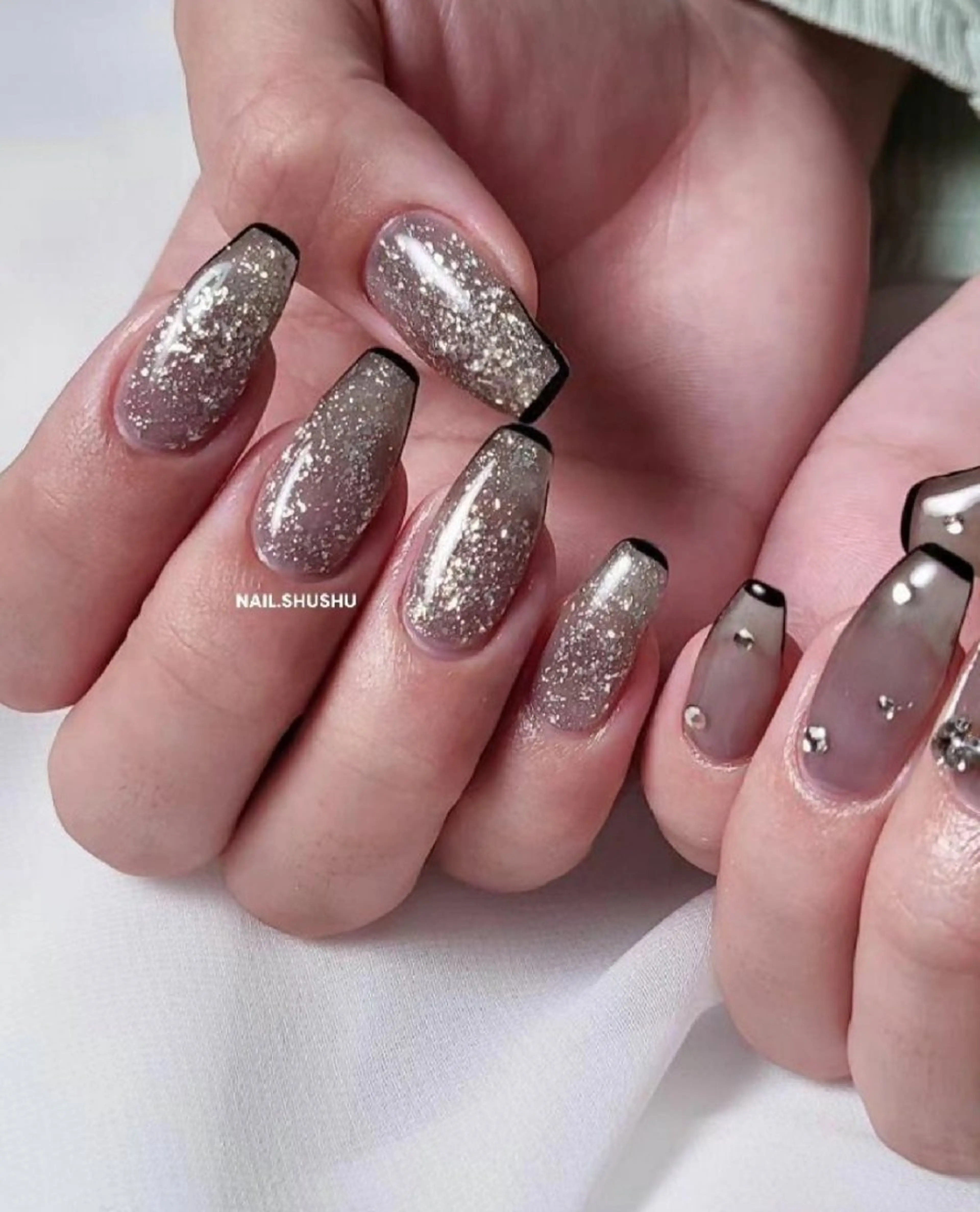 ネイル 持ち込み ニュアンスネイル ワンカラーネイル シンプルネイル 冬ネイル ハンドネイル 3dパーツ/流行り 👧shushu❤️のネイルデザイン