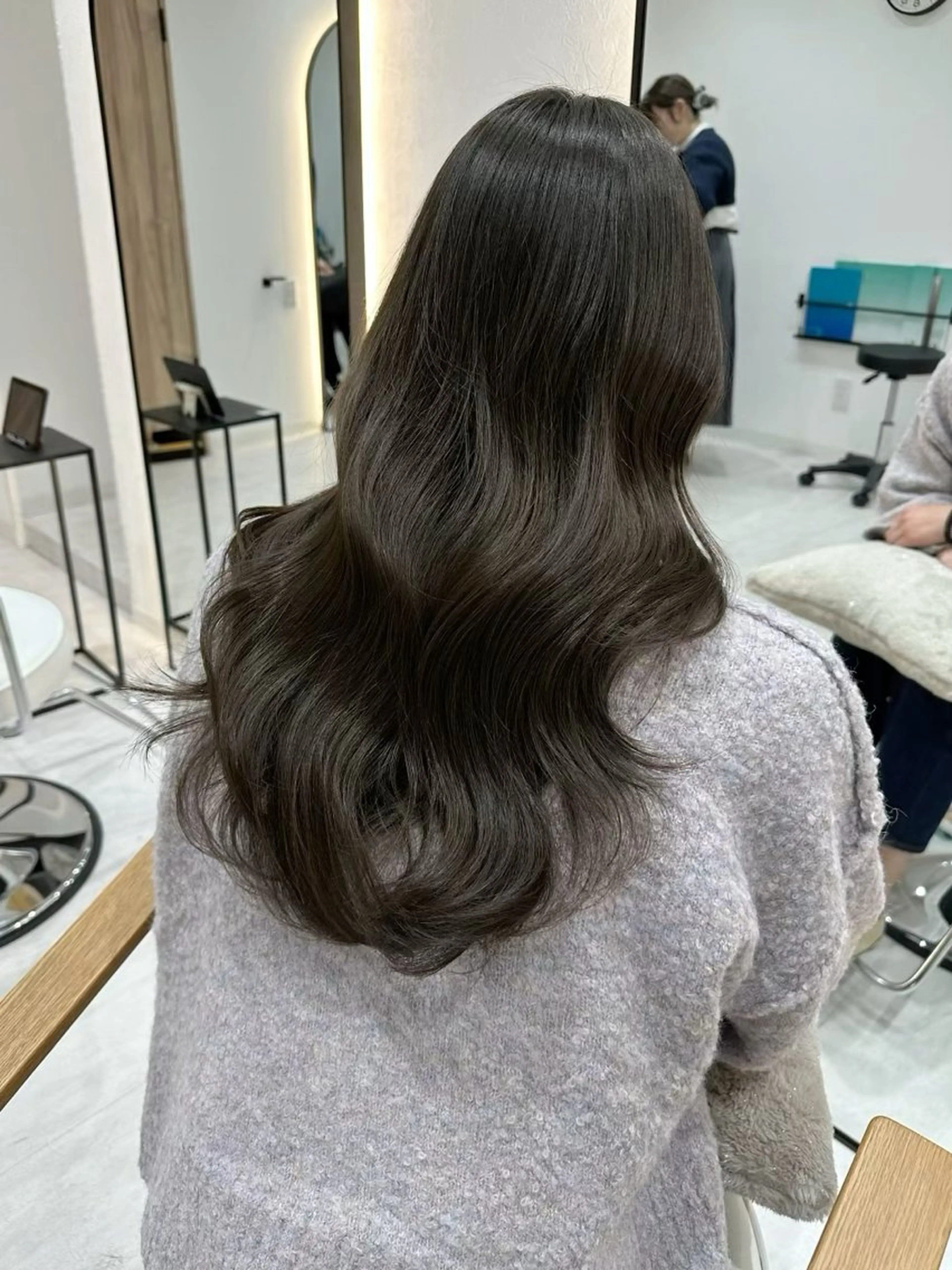 ロング カラー ブラウンカラー 透明感カラー オリーブブラウン オリーブカラー カット ヘアカラー トリートメント 赤み消し/オリーブ カーキ/福田れんのヘアスタイル